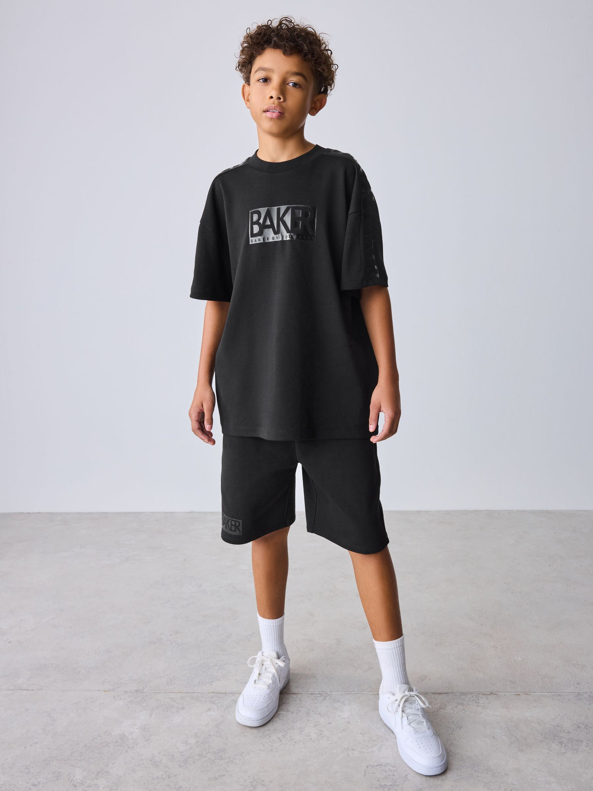 Dsiney Kidz - Baker by Ted Baker Oversized Black T-Shirt and Shorts Set image 2