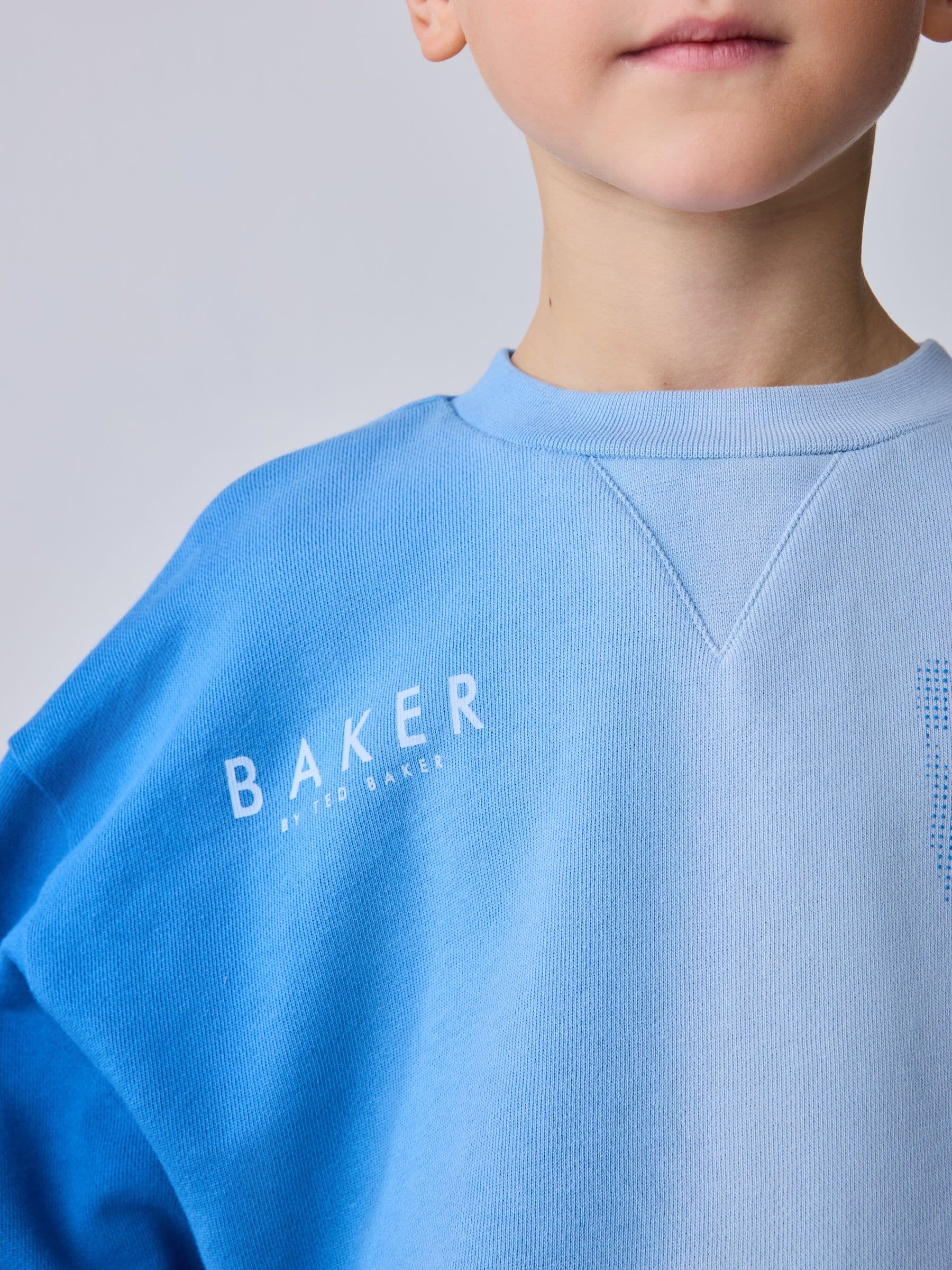 Dsiney Kidz - Baker by Ted Baker Ombre Sweatshirt and Shorts Set image 4