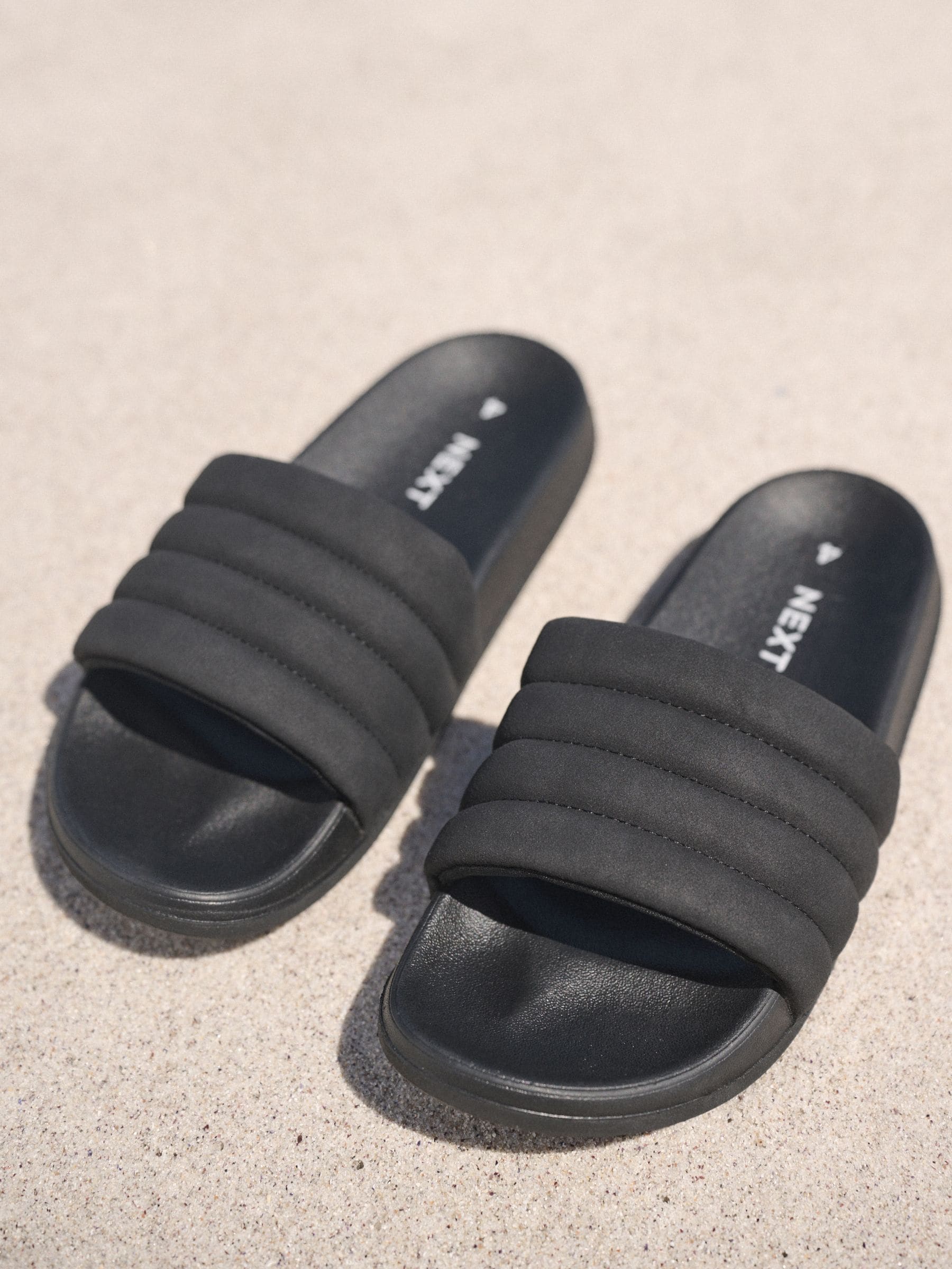 Black Sliders image 1