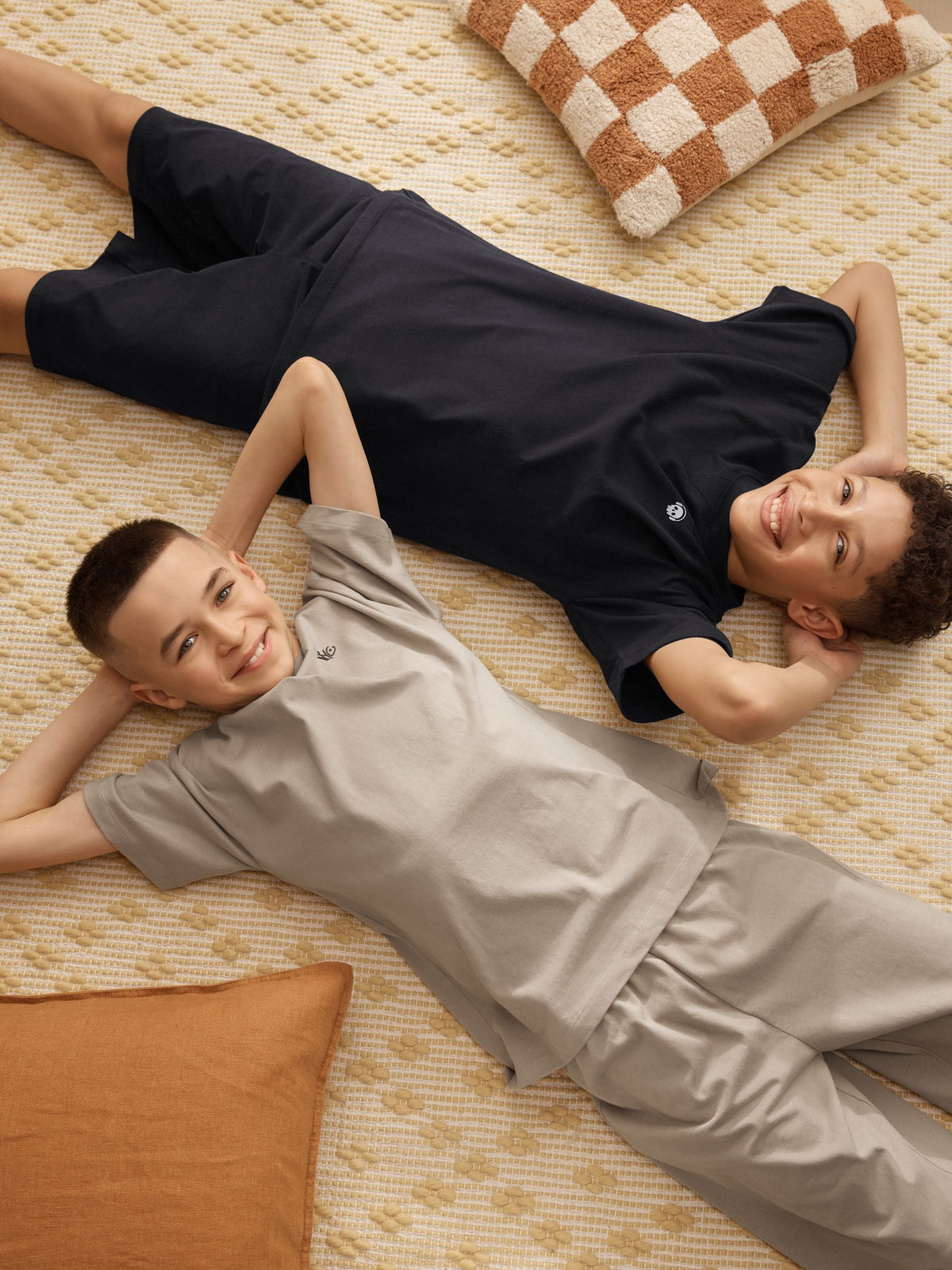 Black/Ecru Plain Short Pyjamas 2 Pack (4-16yrs) - image 2