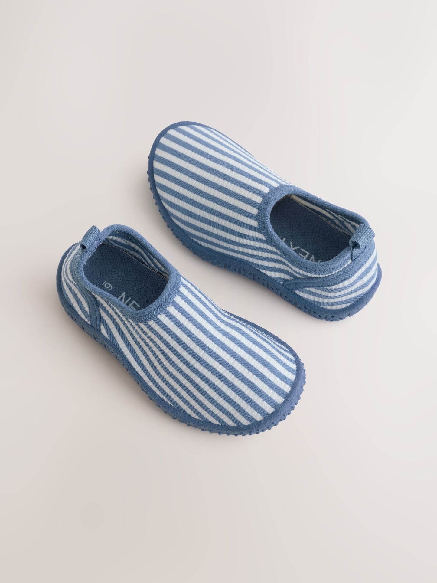 Blue/Ecru Standard Fit (F) Swim Socks image 8