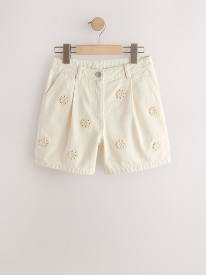 Dsiney Kidz - White Emrboidered Hem Pullon Denim Shorts (3-16yrs) image 5