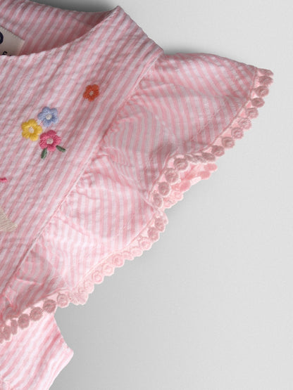 JoJo Maman Bébé Pink Seersucker Duck Frill Shoulder Embroidered Dress image 4
