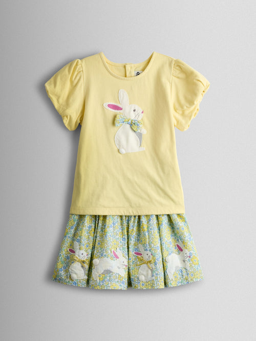 JoJo Maman Bébé Yellow Bunny Appliqué T-shirt & Seersucker Skirt Set image 1