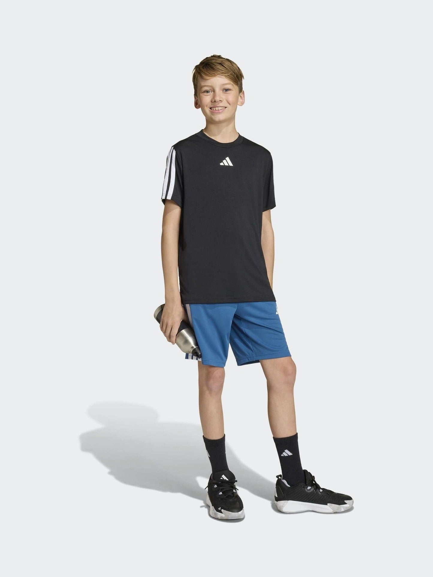 Dsiney Kidz - adidas Blue Train Essentials 3 Stripes Shorts image 3
