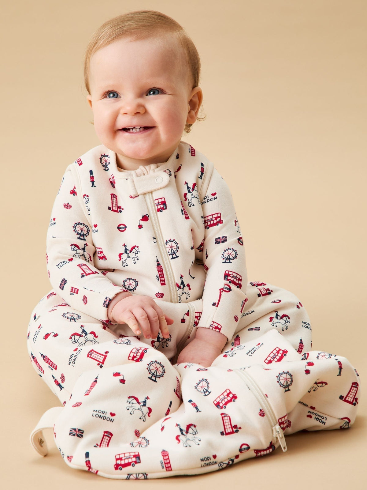 MORI Cream London Print Supersoft 1.5 Tog Sleeping Bag Front Zip - image 1