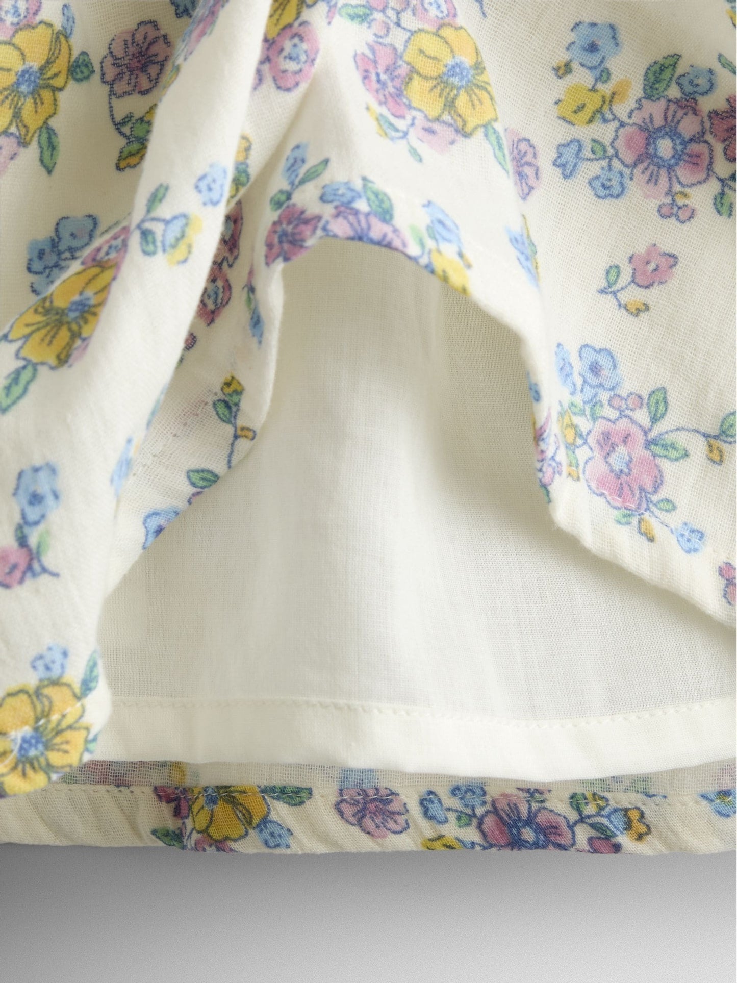 JoJo Maman Bébé Natural Floral Cheesecloth Smocked Bodice Dress image 3