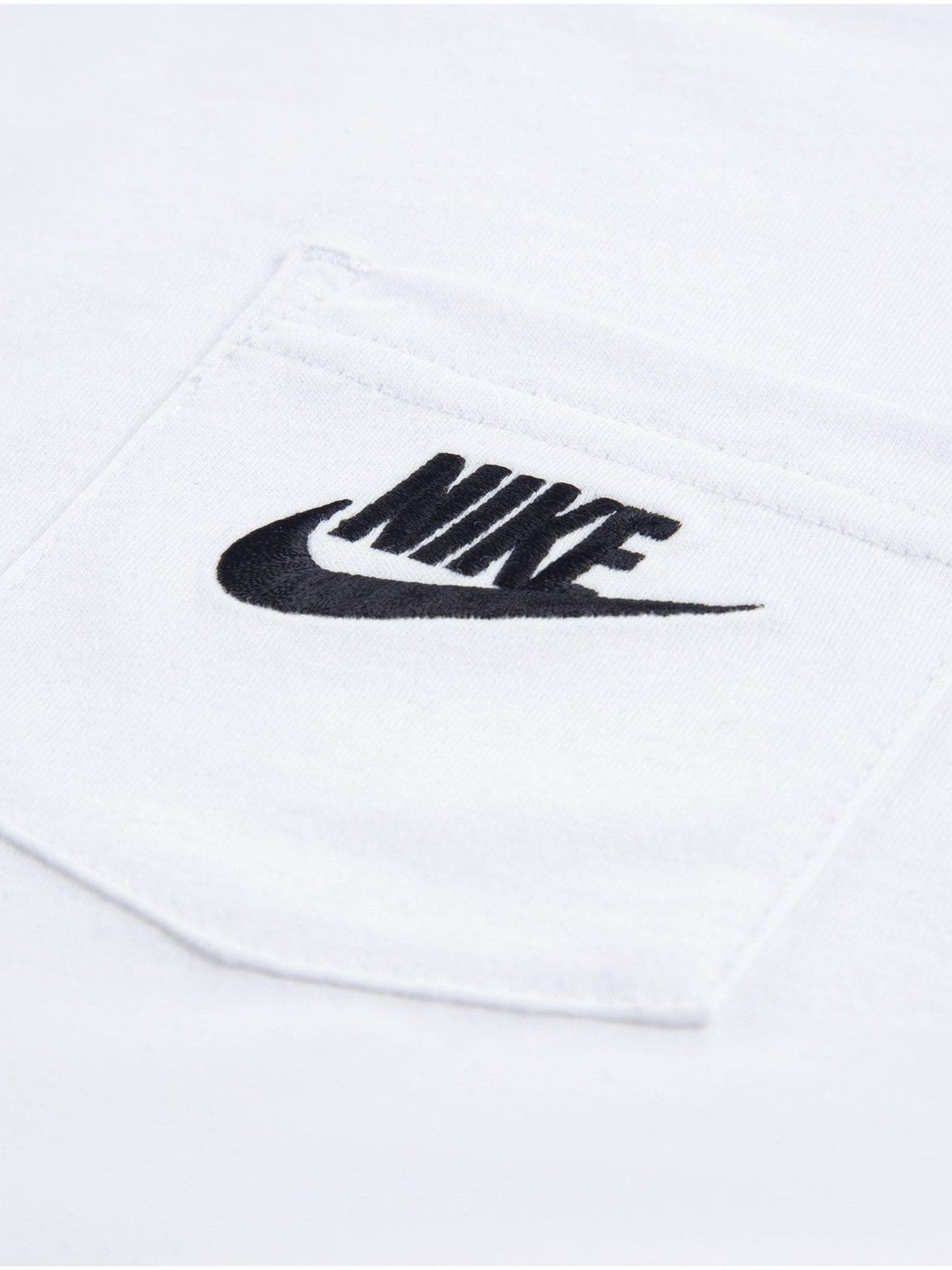 Nike Green Pocket T-Shirt And Cargo Shorts Set image 4