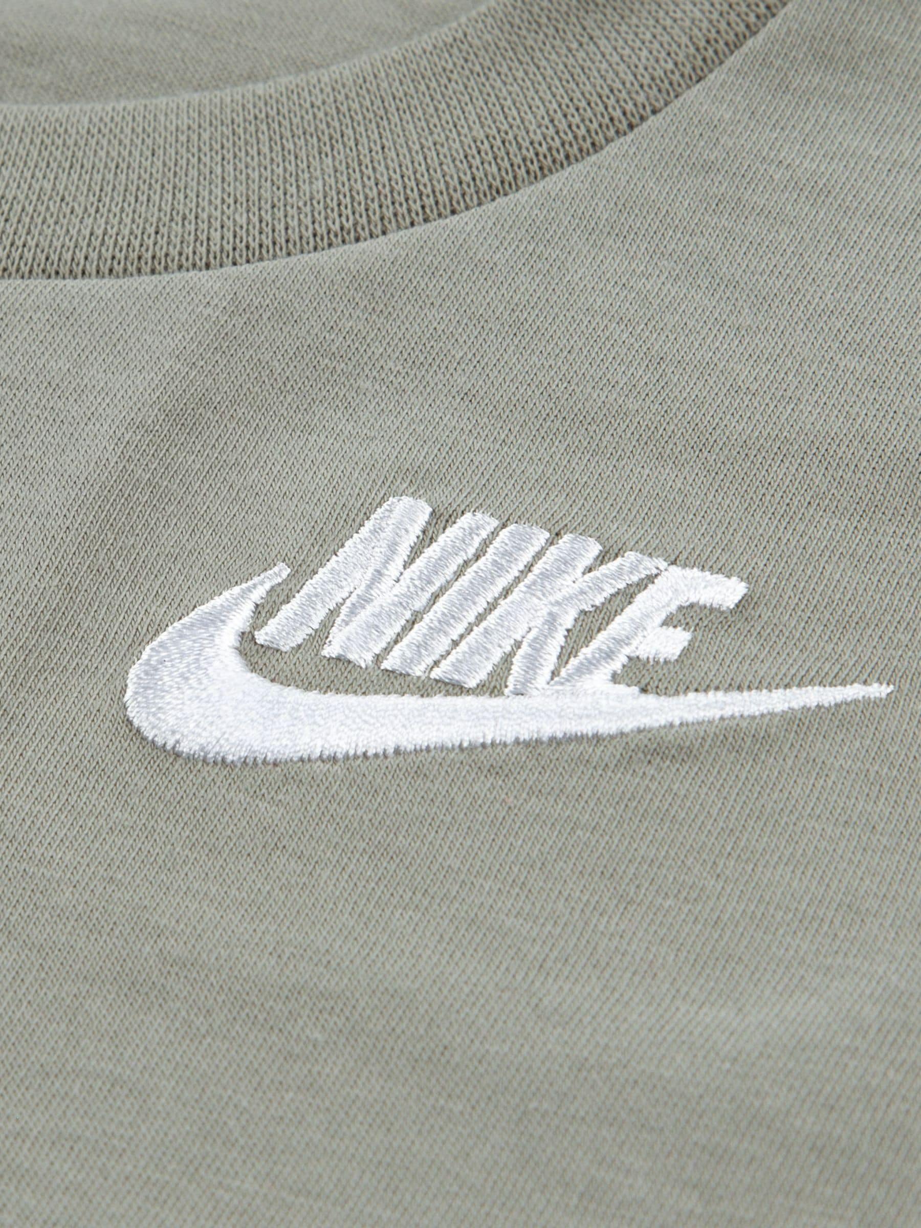 Nike Green Small Logo T-Shirt And Shorts Set image 3