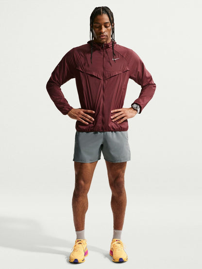 Dsiney Kidz - Nike Smoke Grey Miler Dri-FIT 5 inch Brief-Lined Running Shorts image 3