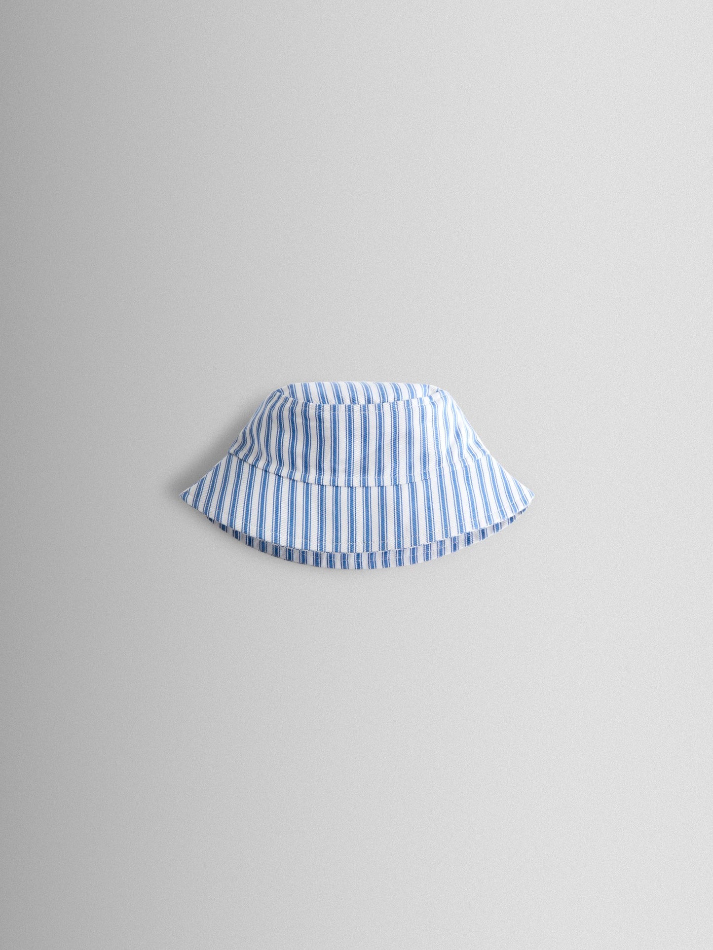 JoJo Maman Bébé Navy Stripe Bucket Hat image 2
