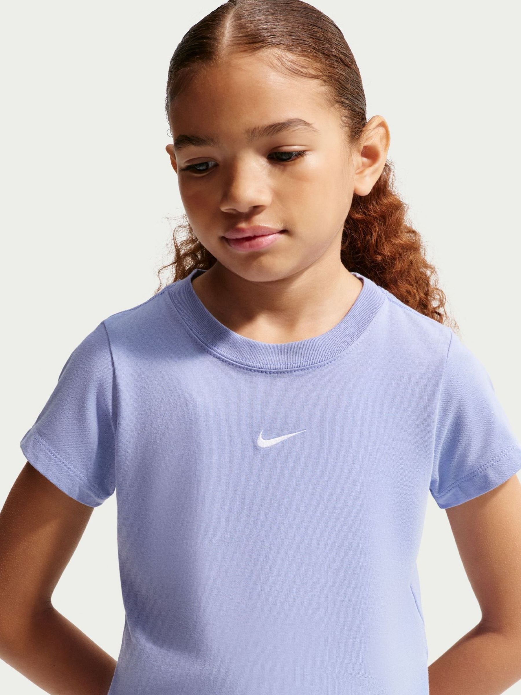 Dsiney Kidz - Nike Purple Cropped T-Shirt image 1