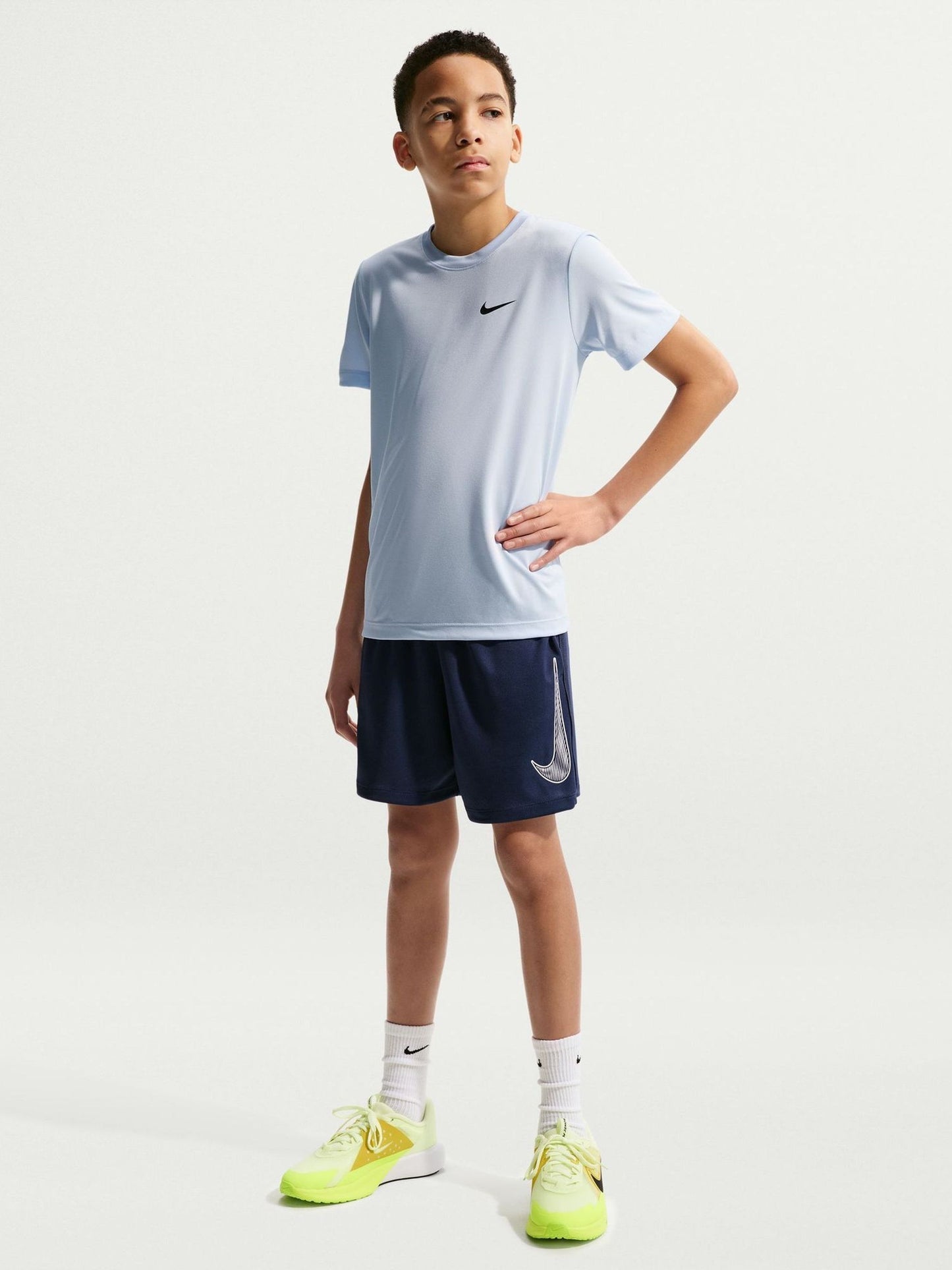 Dsiney Kidz - Nike Midnight Navy Multi Dri-FIT Training Shorts image 3