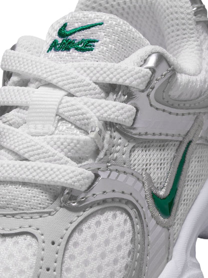 Nike White Infant V5 Runner Trainers image 6