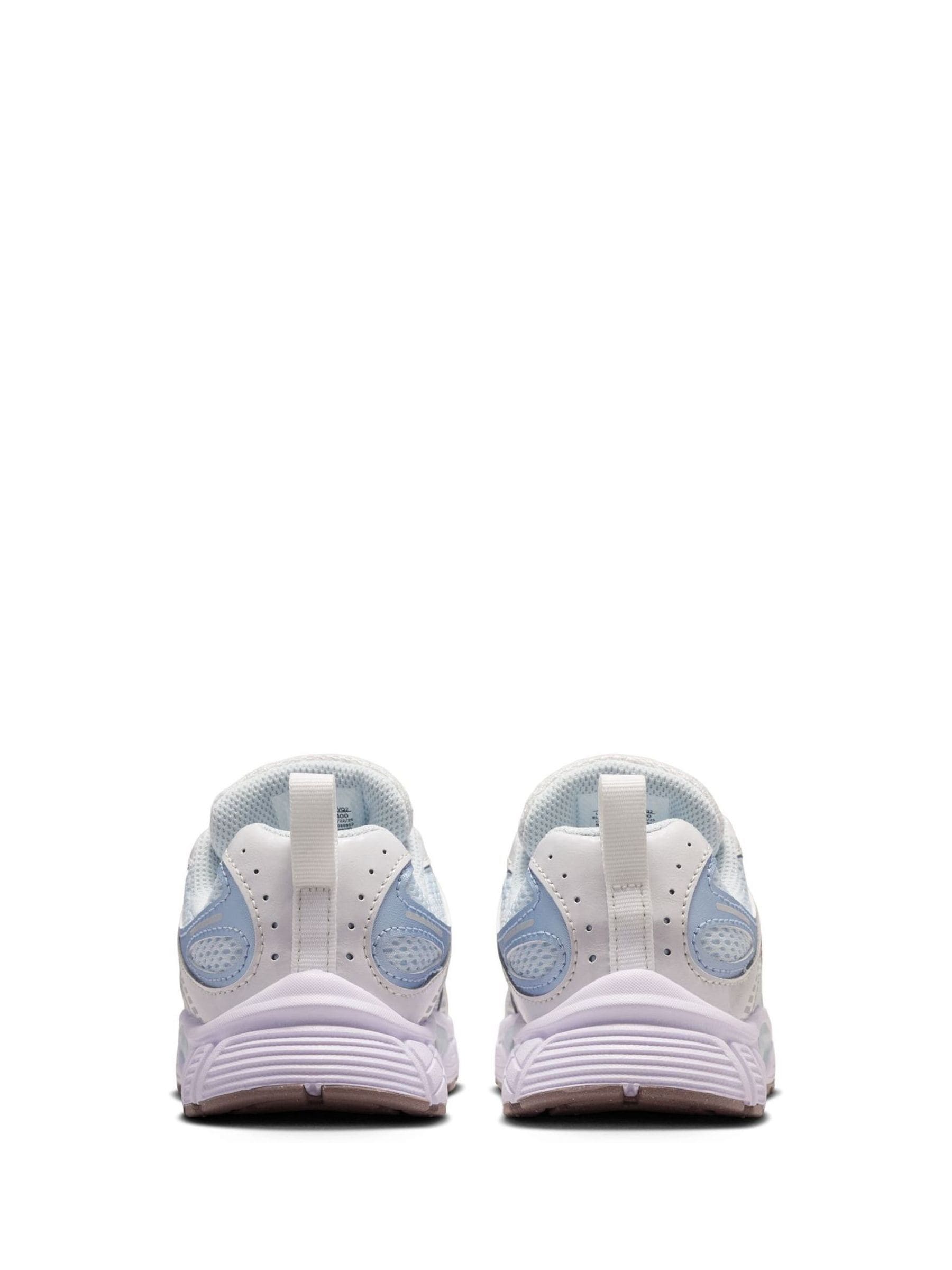 Nike Blue Junior V5 Runner Trainers image 4