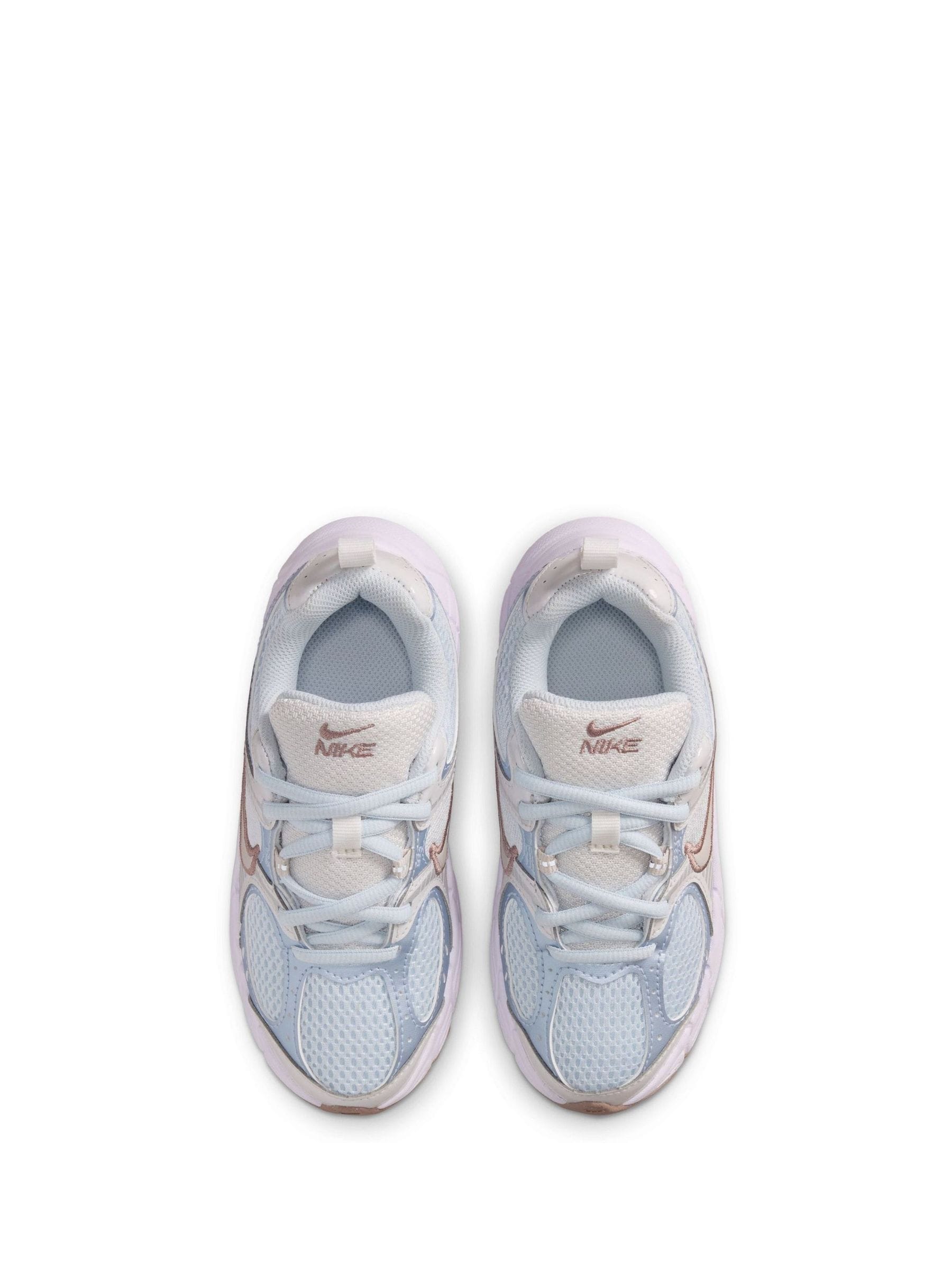 Nike Blue Junior V5 Runner Trainers image 8