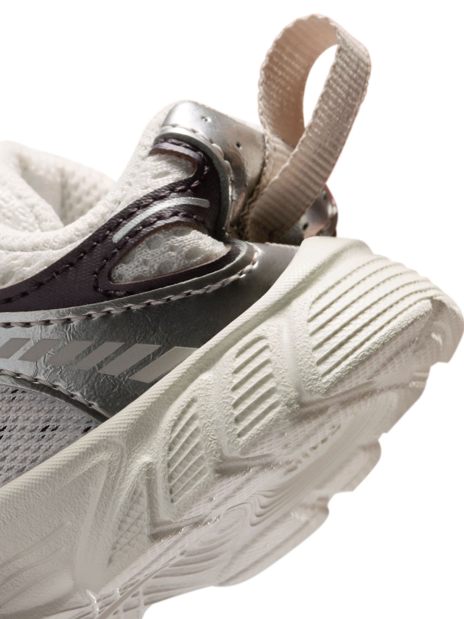 Nike Cream Infant V5 Runner Trainers image 7