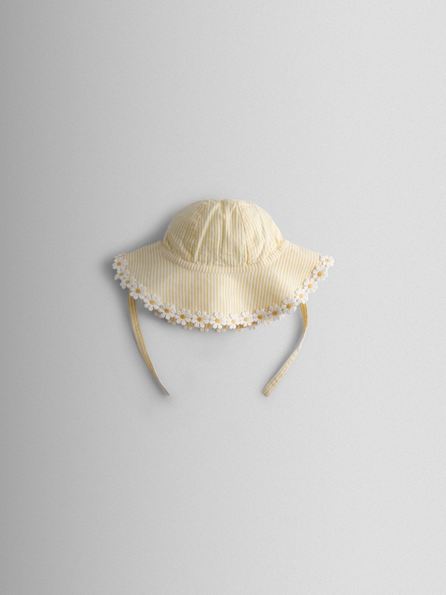JoJo Maman Bébé Yellow Daisy Trim Seersucker Floppy Sun Hat image 2
