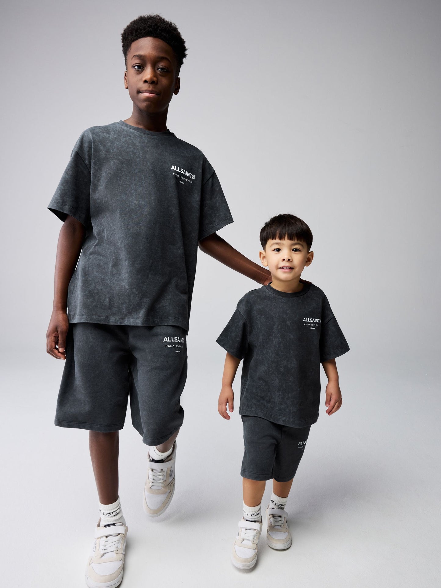 Dsiney Kidz - smALLSAINTS Washed Charcoal Grey Underground T-Shirt and Sweat Shorts Set image 3