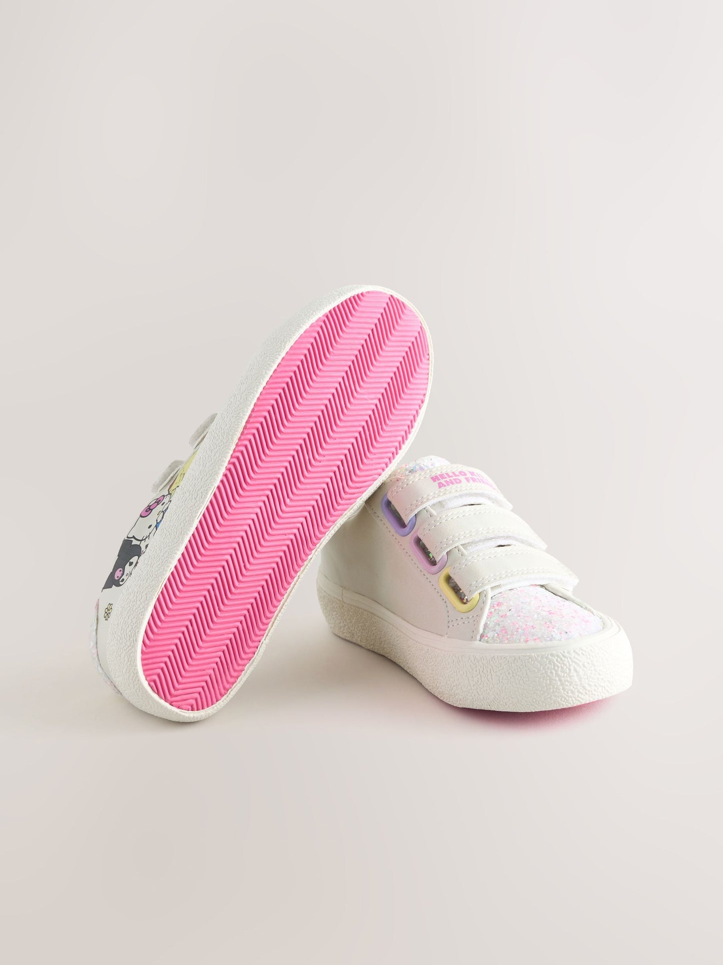 White Wide Fit (G) Hello Kitty & Friends Touch Close Fastening Trainers image 5