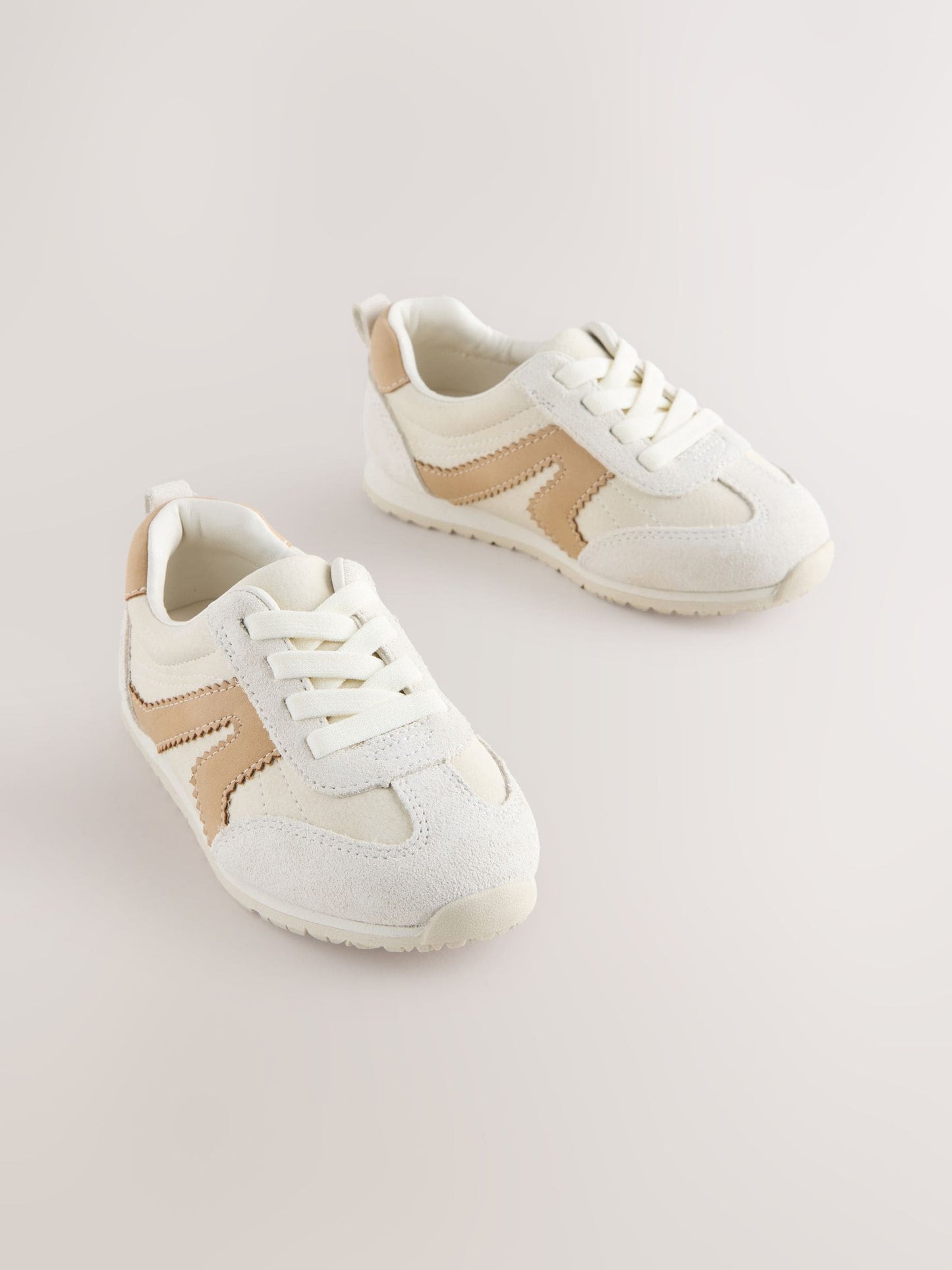 Neutral Standard Fit (F) Elastic Lace Trainers image 3
