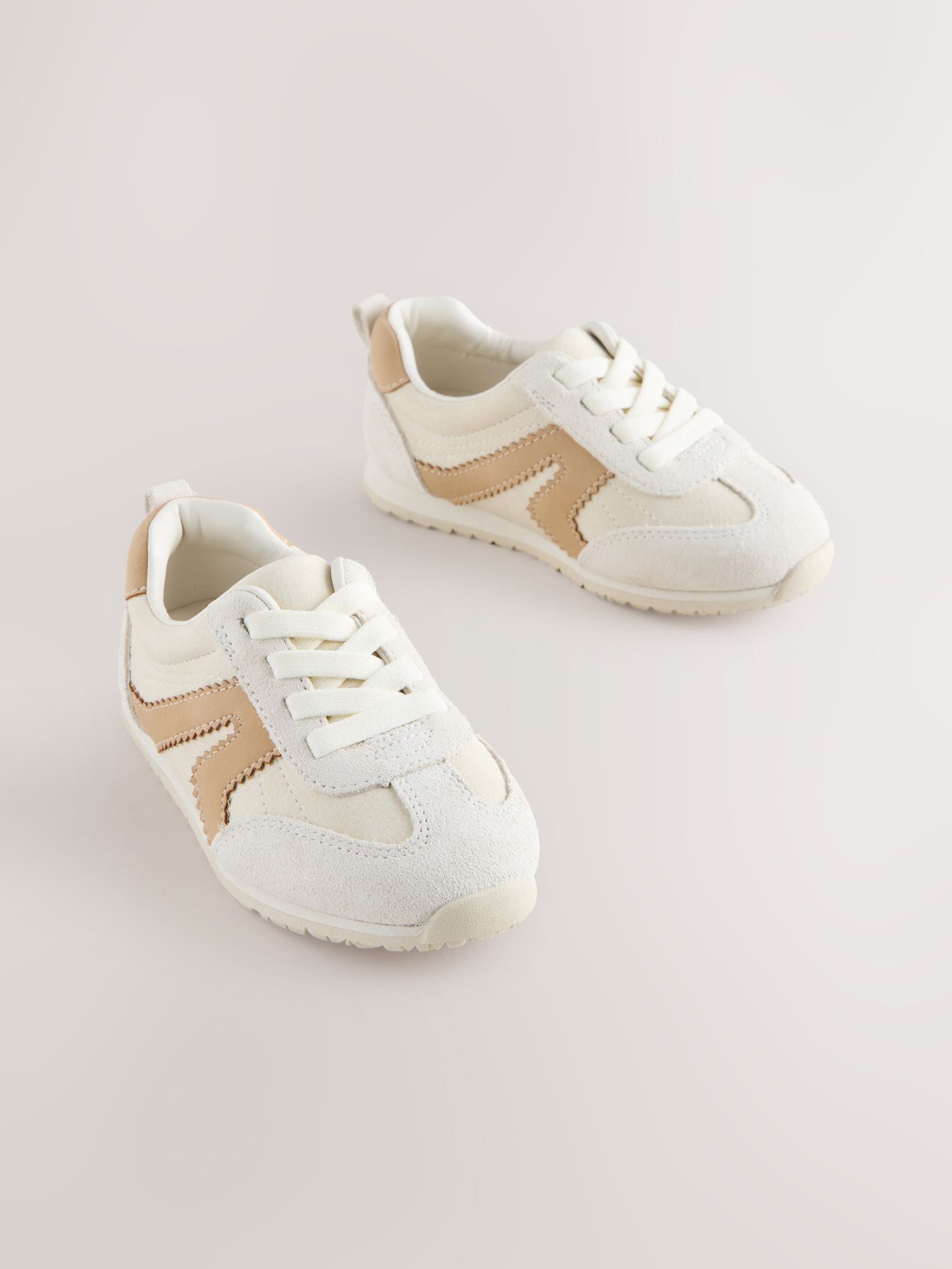 Neutral Standard Fit (F) Elastic Lace Trainers image 3