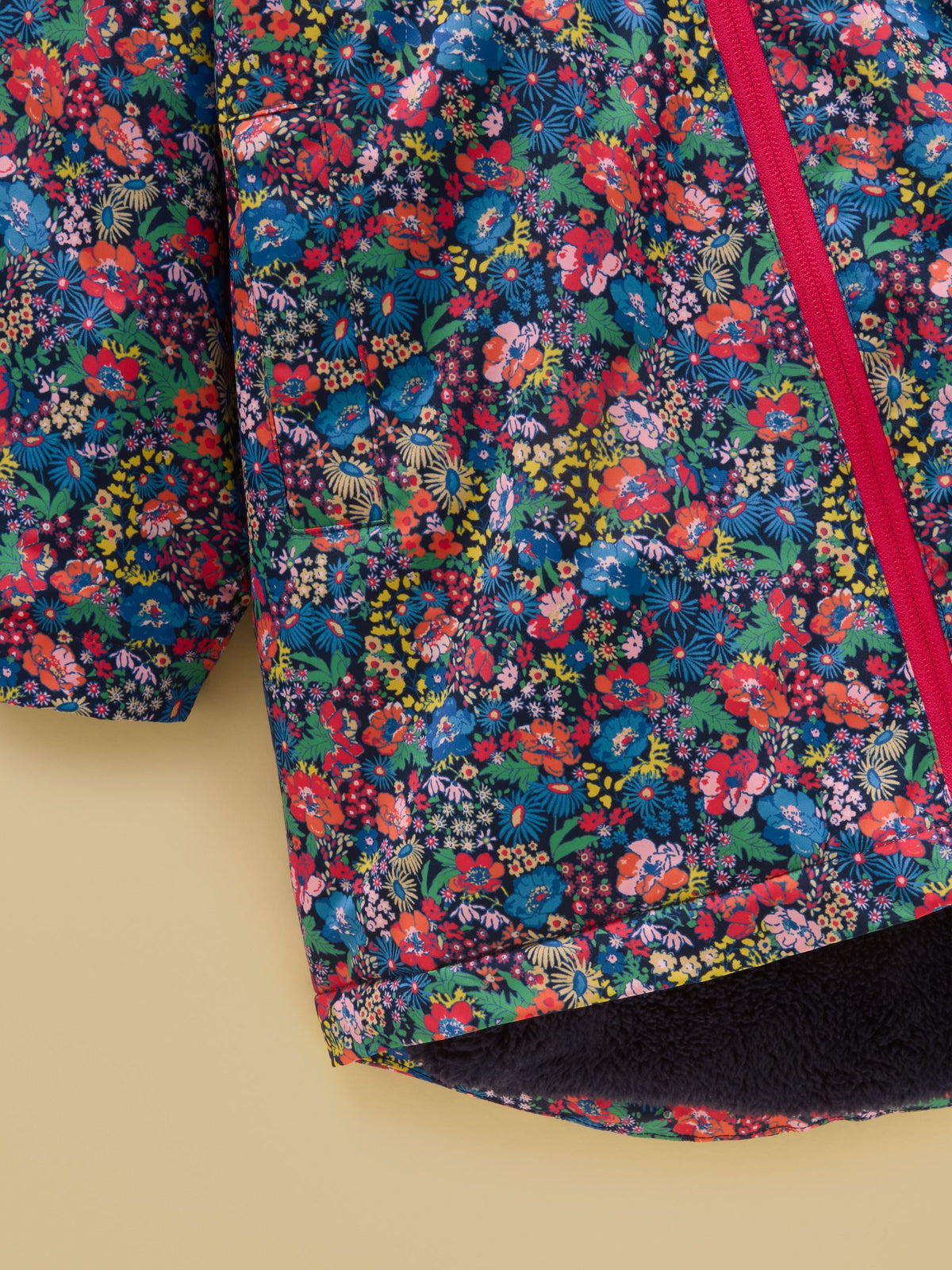 Dsiney Kidz - Joules Girls' Coverall Navy Ditsy Waterproof Changing Robe image 3