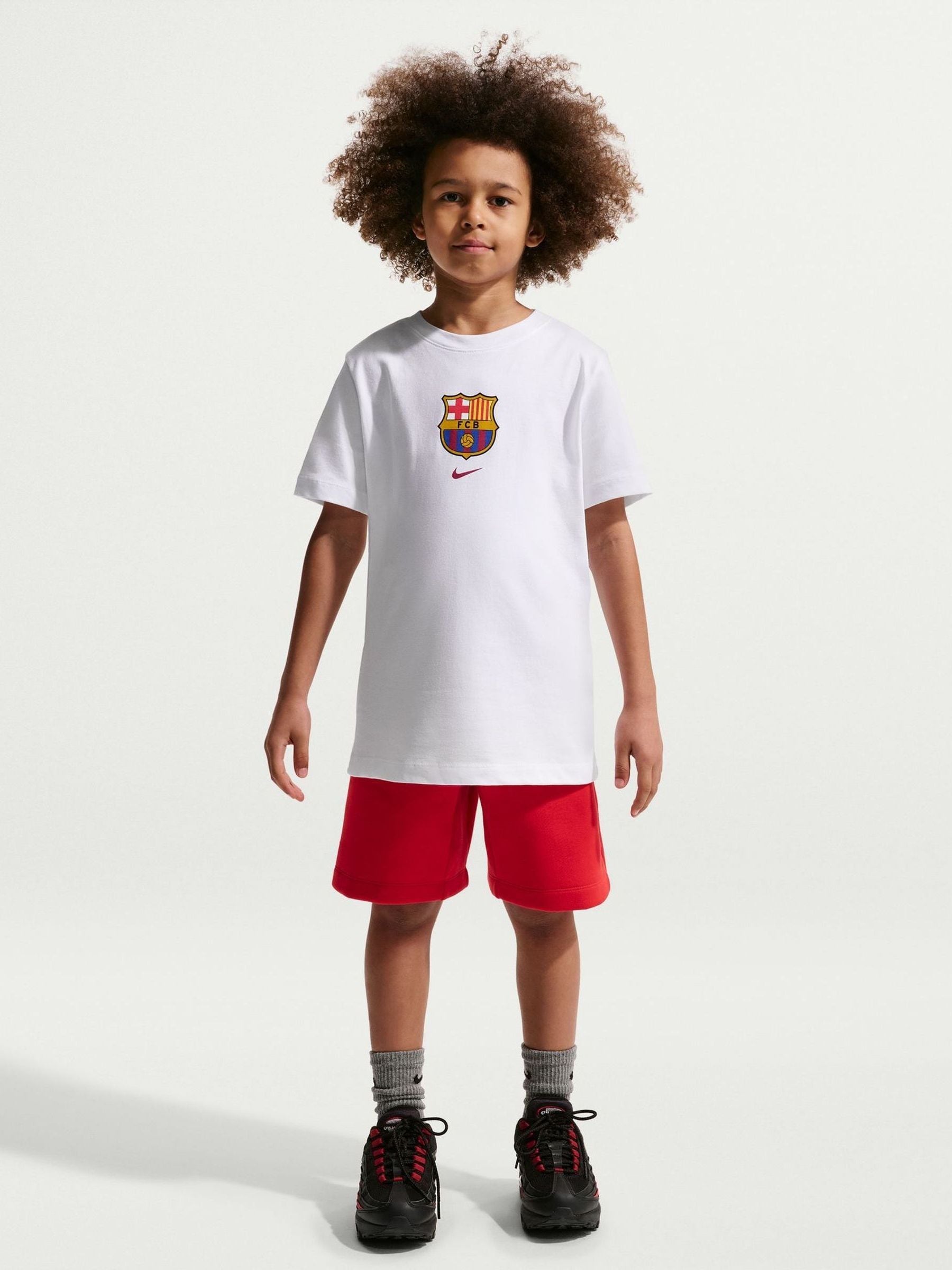 Dsiney Kidz - Nike White Youth FC Barcelona Crest T-Shirt image 1