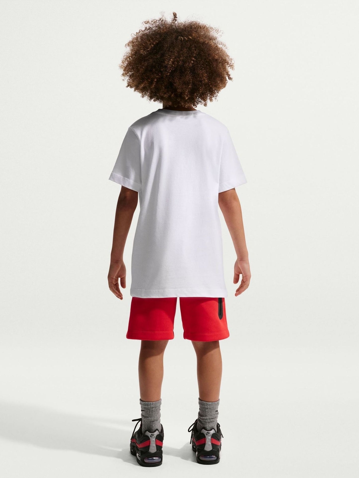 Dsiney Kidz - Nike White Youth FC Barcelona Crest T-Shirt image 2