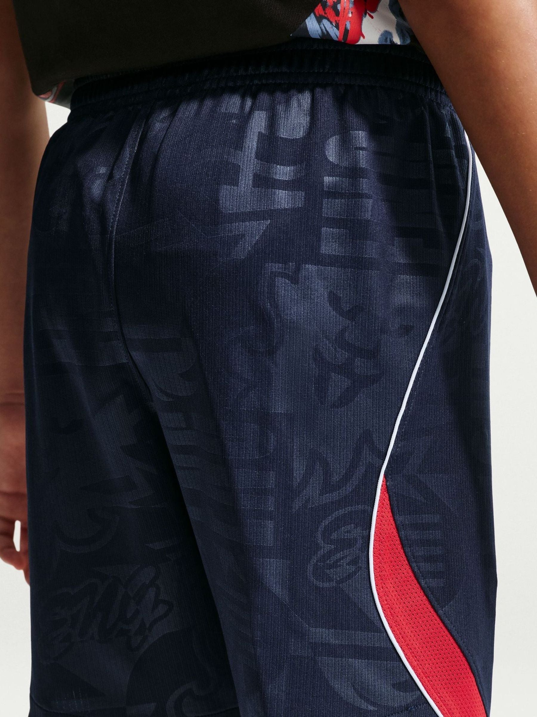 Dsiney Kidz - Nike Away England 2026 Football Shorts image 4