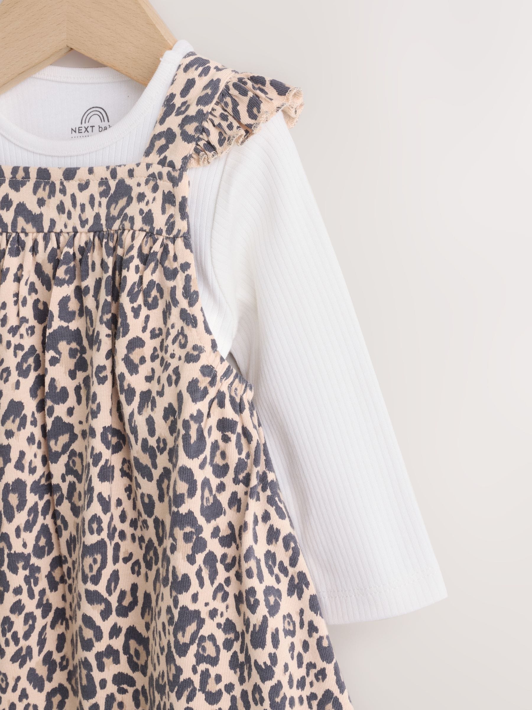 Leopard Print Baby Jersey Dungaree and Bodysuit 2 Piece Set (0mths-2yrs) image 4
