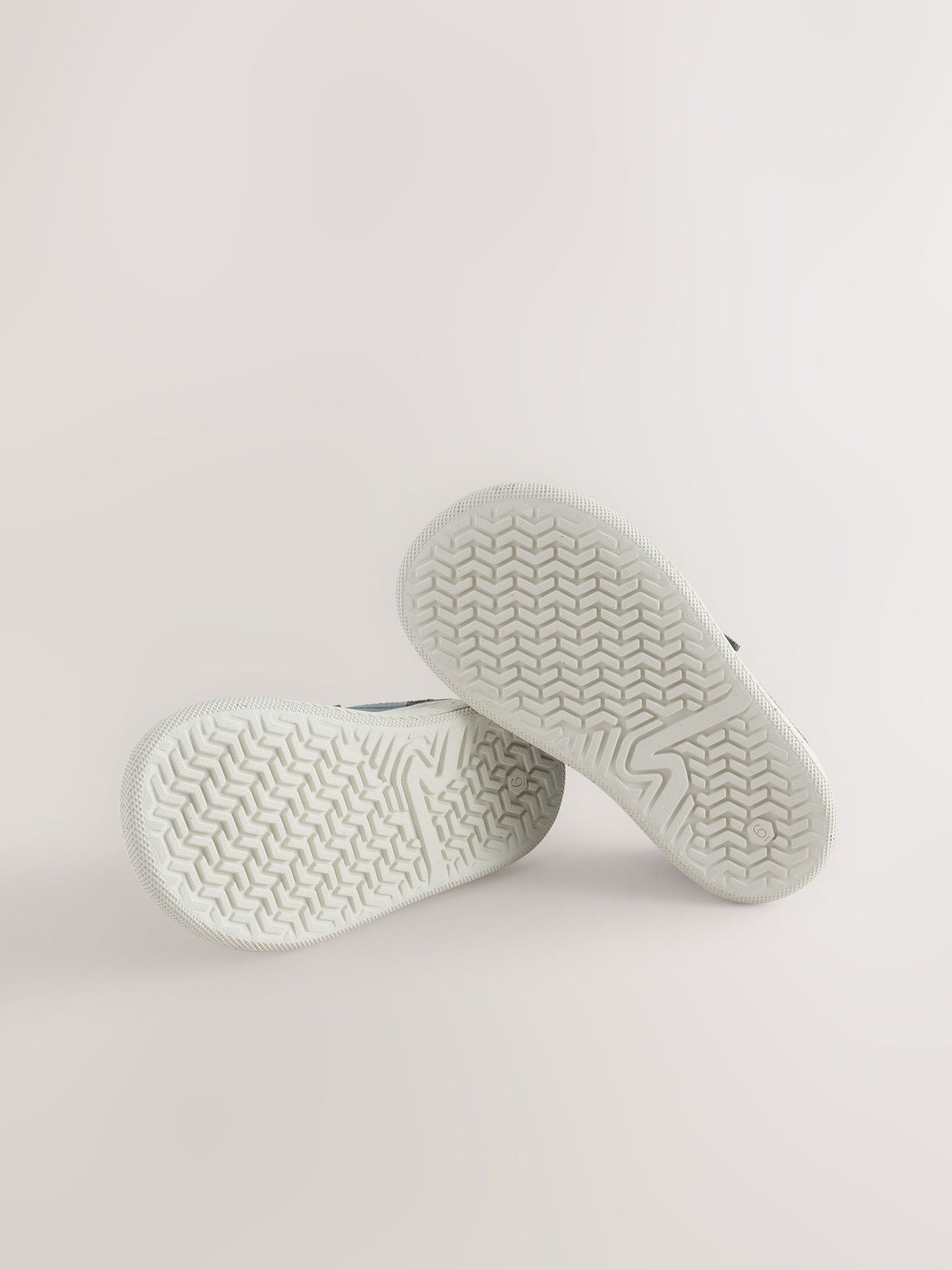 Colour Block Barefoot Touch Fastening Trainers image 3