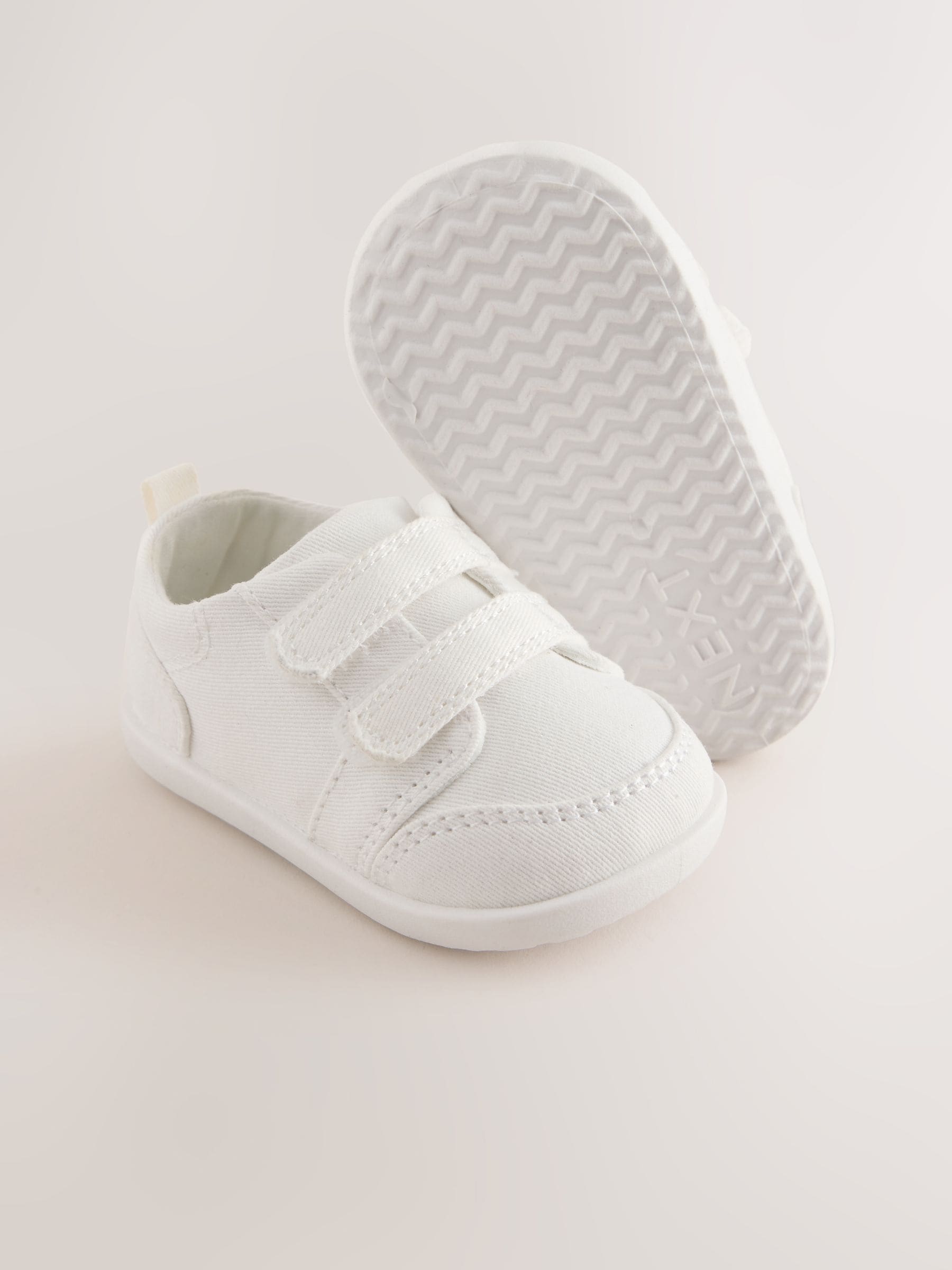 White Touch Fastening Baby Crawler Trainers (0-2mths) image 5