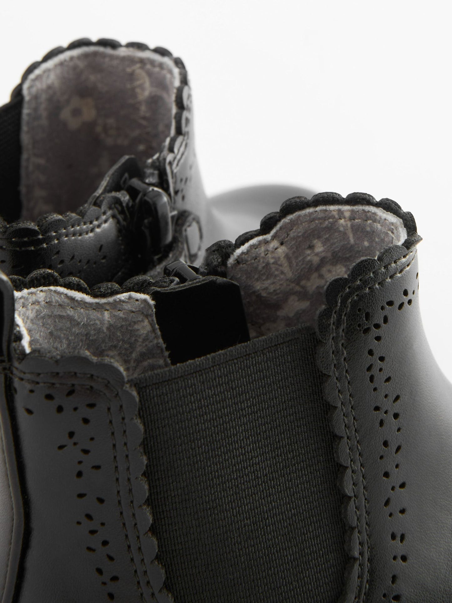 Black Wide Fit (G) Chelsea Ankle Boots image 4