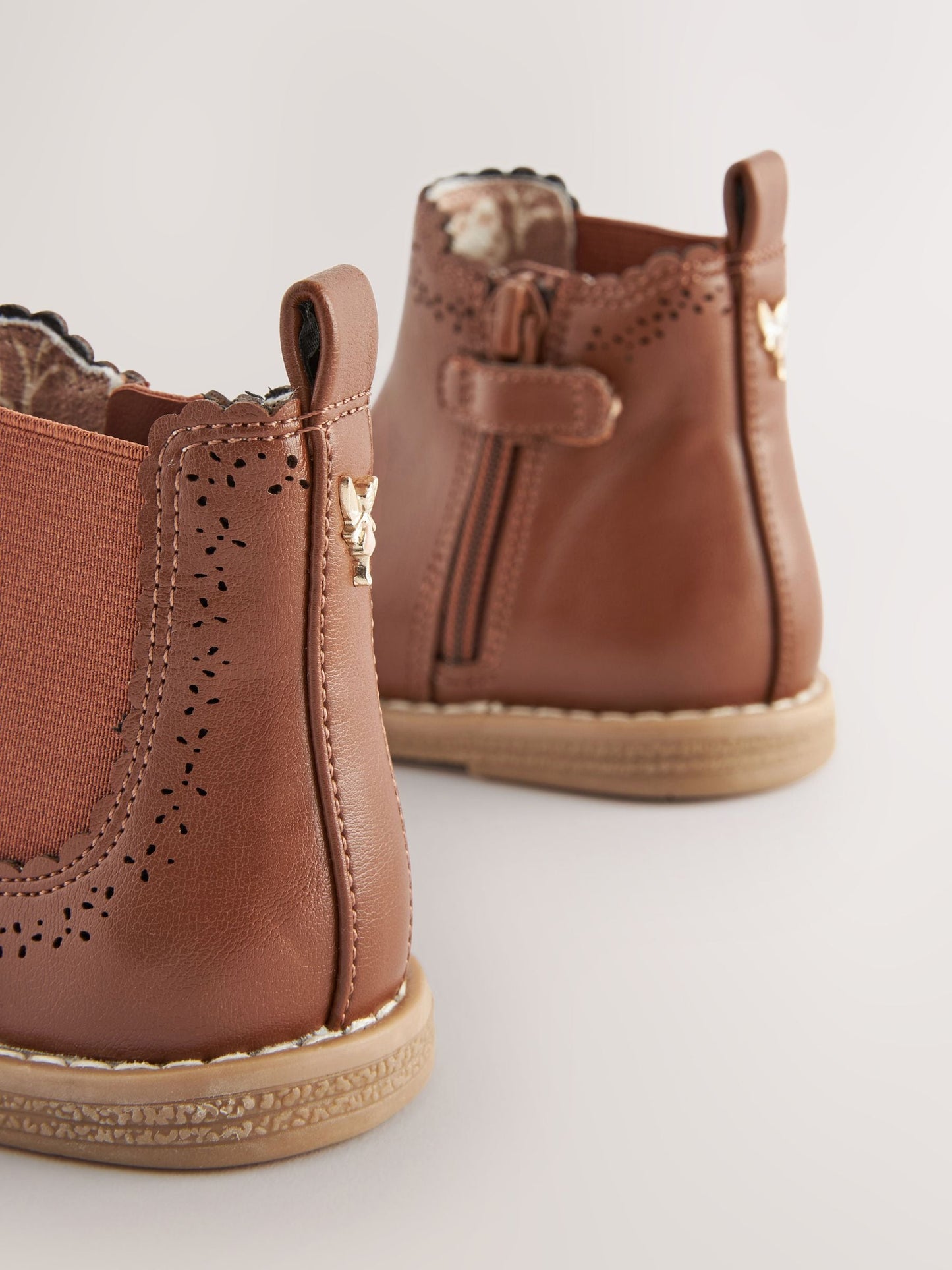 Tan Brown Wide Fit (G) Chelsea Ankle Boots image 4