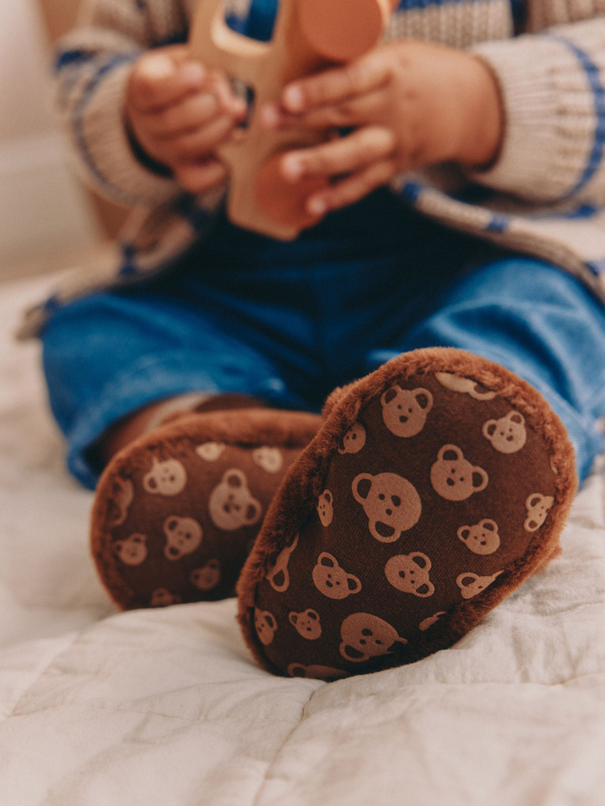 Dsiney Kidz - Chocolate Brown Bear Baby Sock Top (0-2mths) image 3