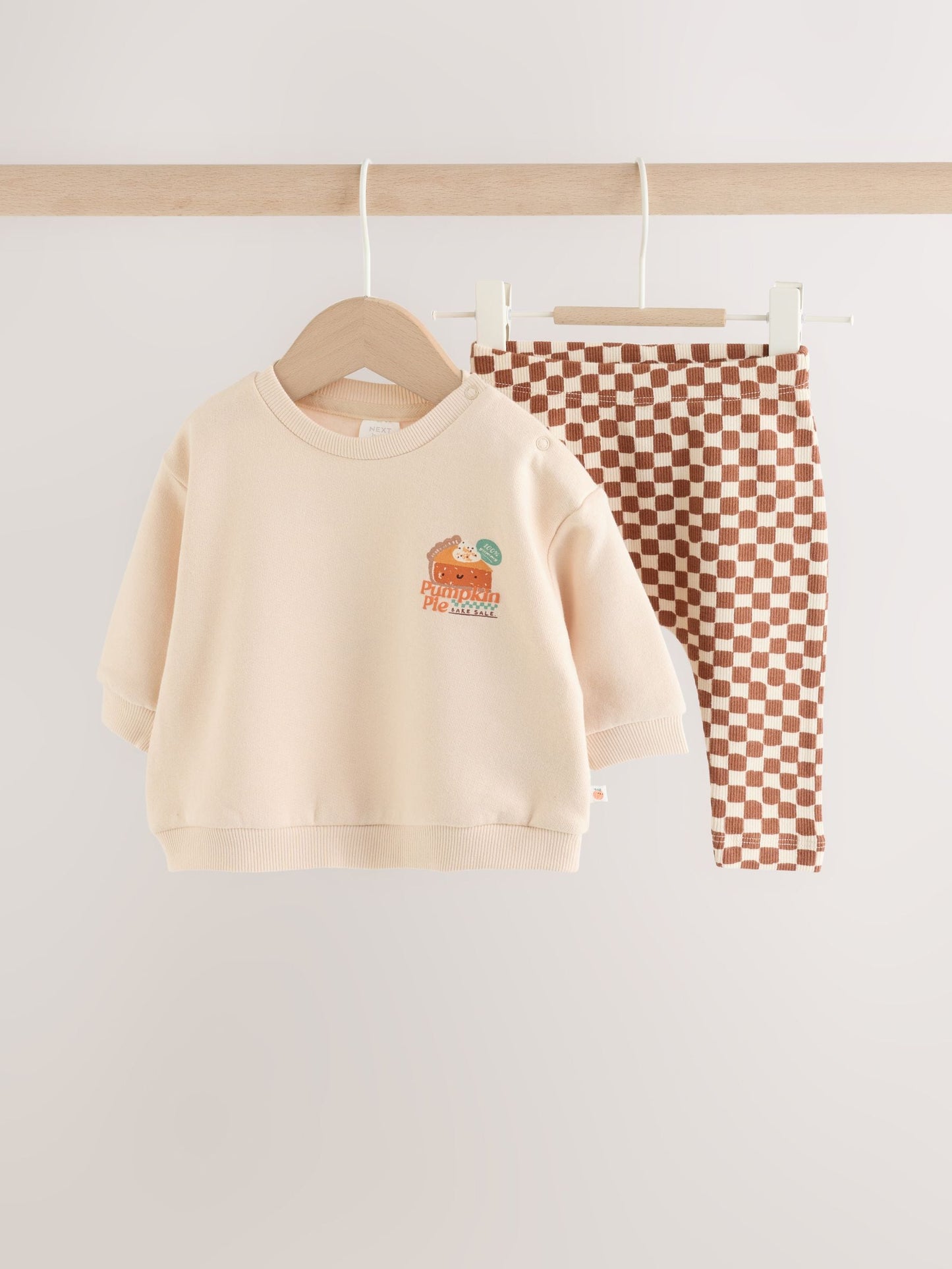 Neutral Pumpkin Slogan Sweat and Legging Baby Set (0mths-2yrs) image 5