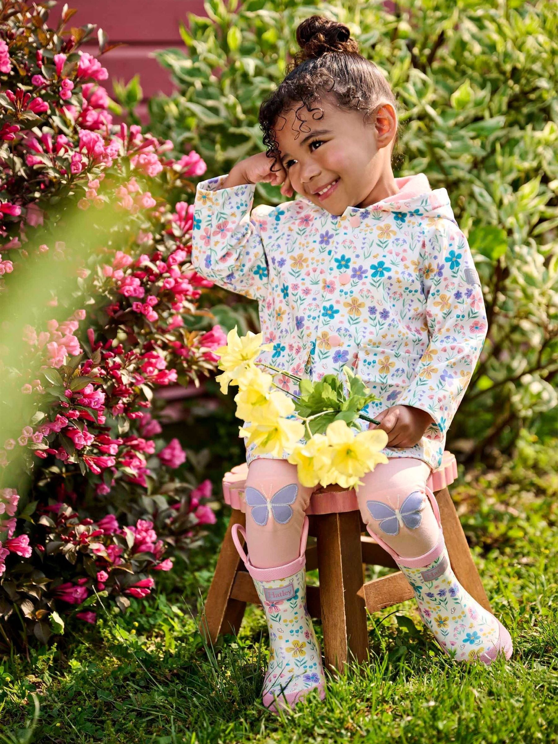 Hatley White Little Garden Chicks Wellies With Handles image 4