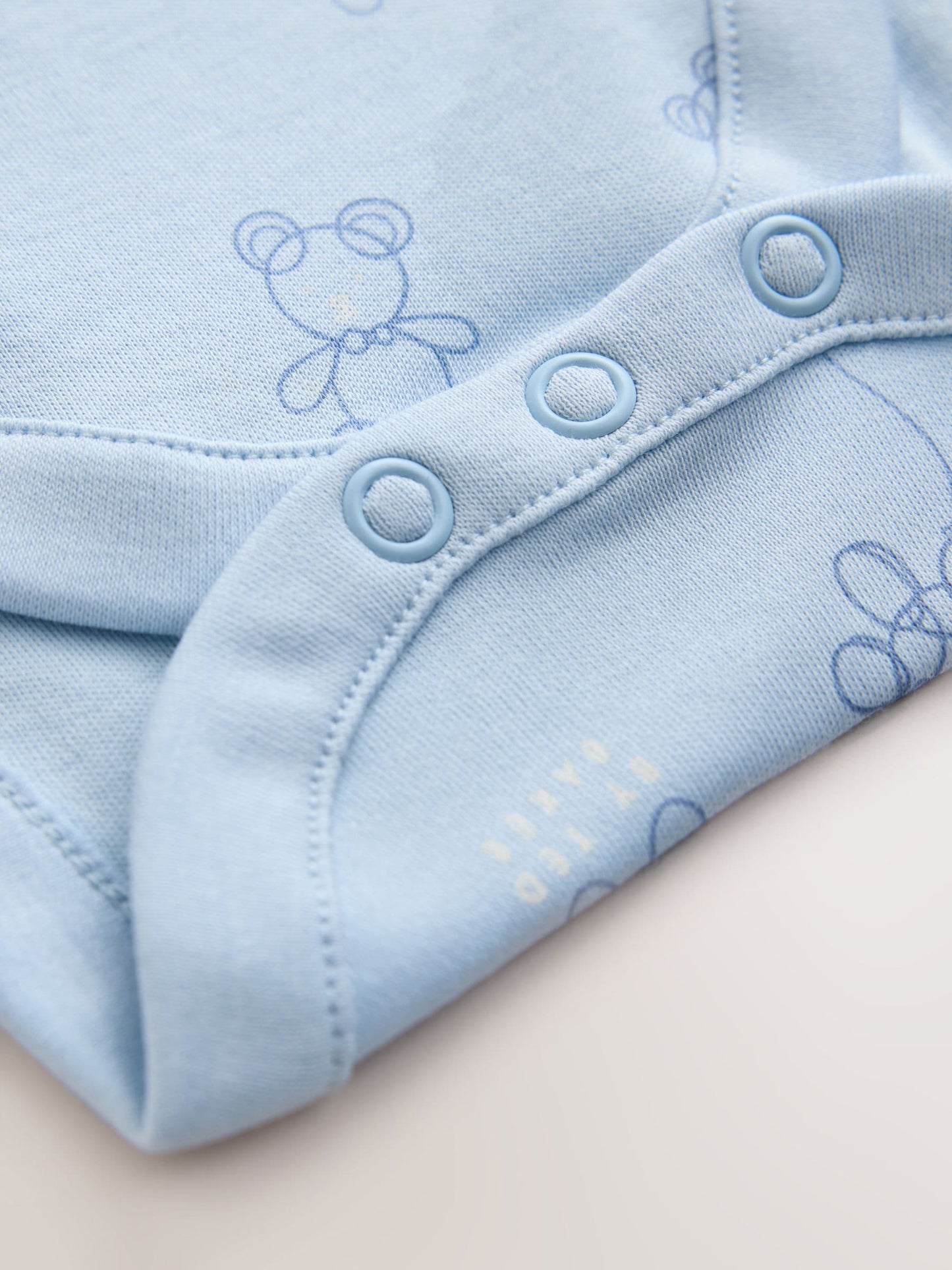 Baker by Ted Baker Blue 5 Piece Sleepsuit, Bodysuit, Hat and Bib Set image 6