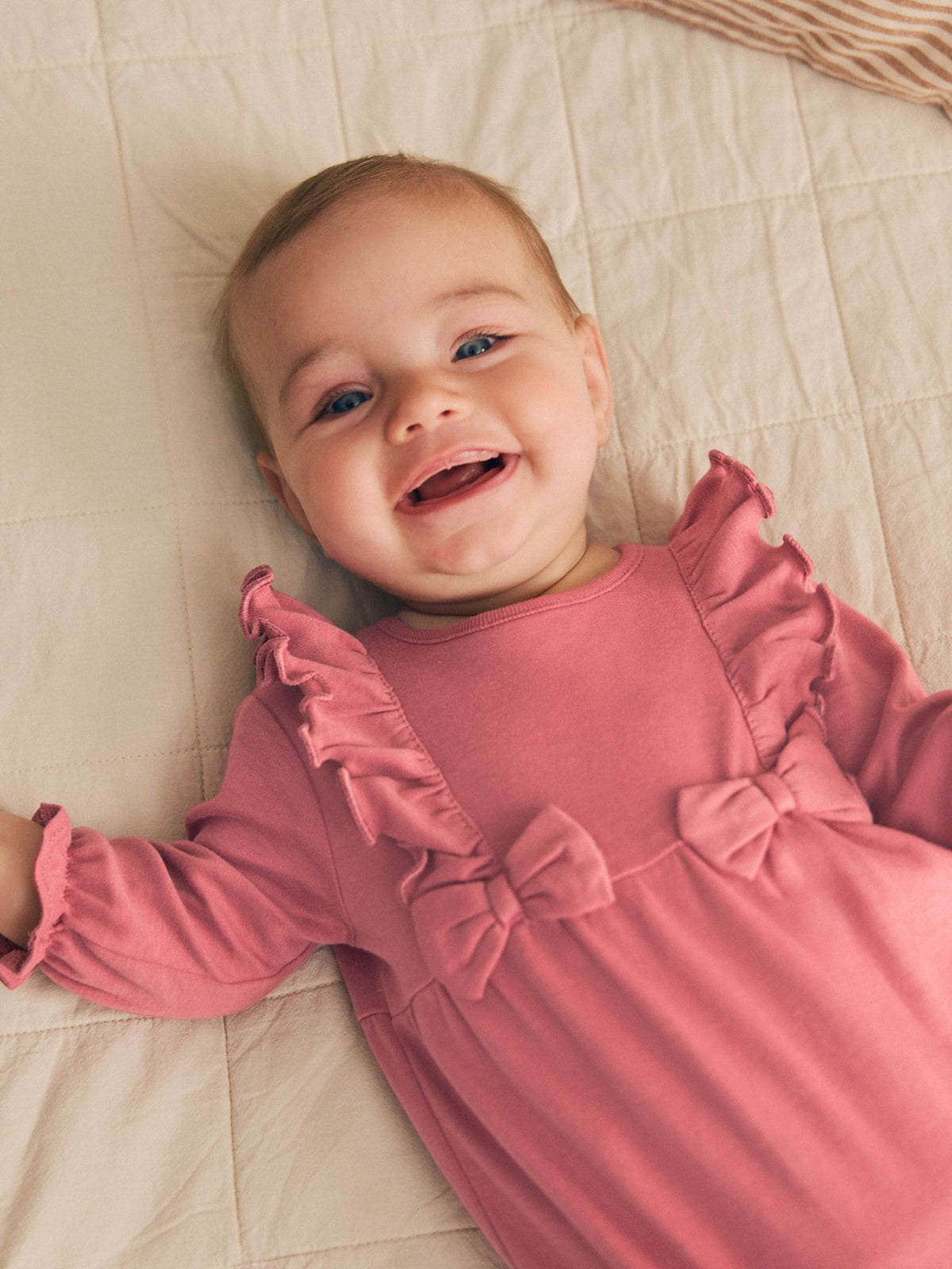 Pink Bow Baby Sleepsuit 3 Pack (0mths-2yrs) - image 5