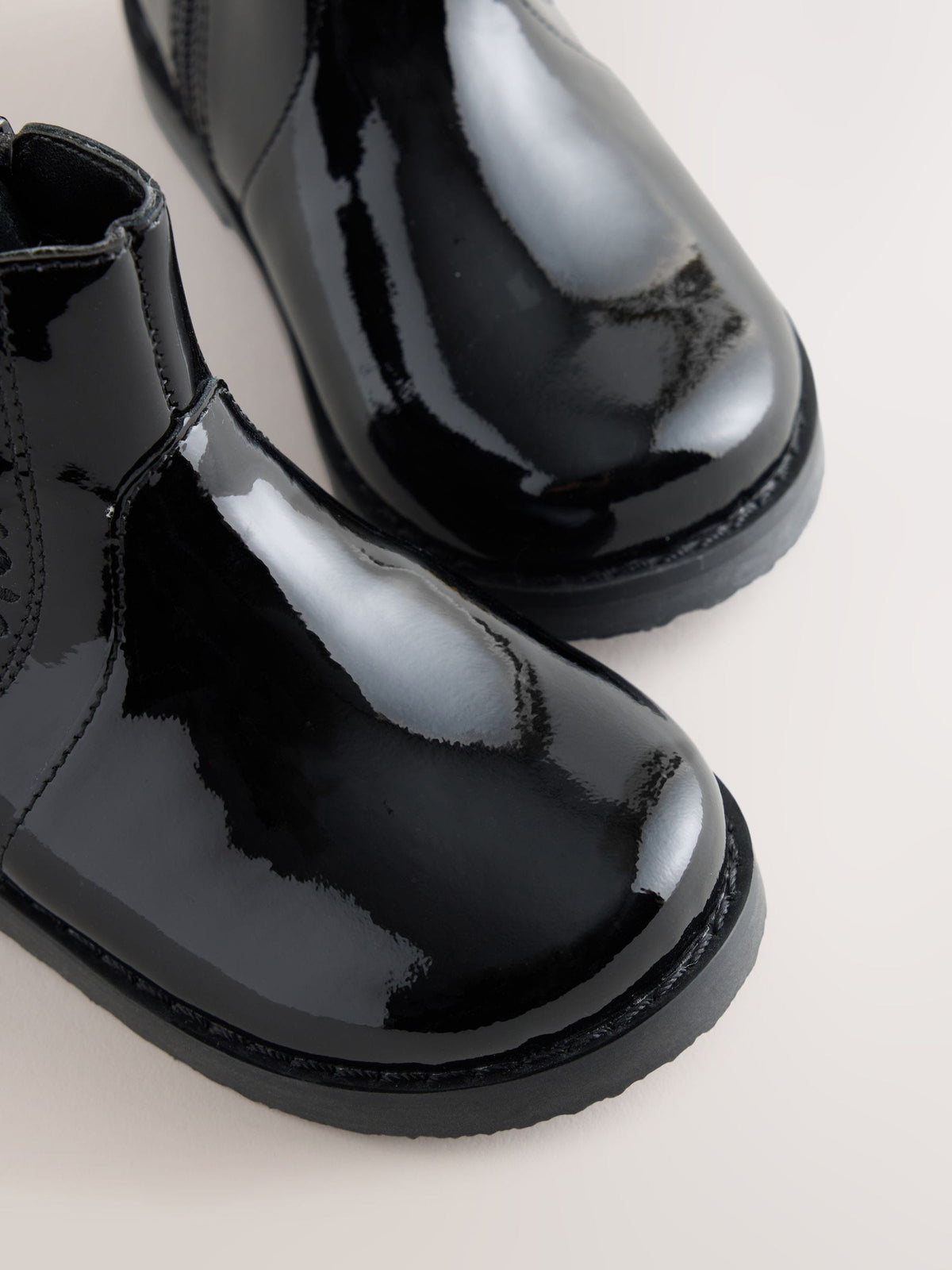 Dsiney Kidz - Black Bow Detail Chelsea Ankle Boots image 3