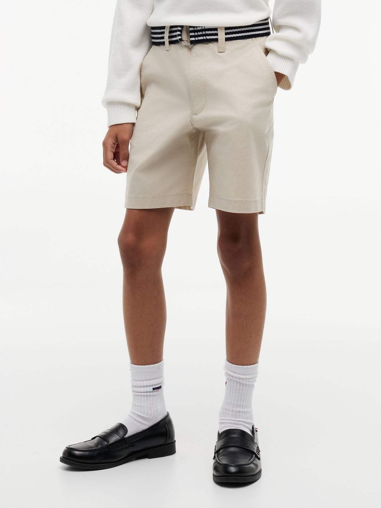 Tommy Hilfiger Nude Essential Signature Belt Loose Chino Shorts image 3