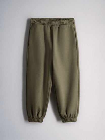 The Set 6 Peice Outfit Sweaters and T-Shirts Black/Green - image 7