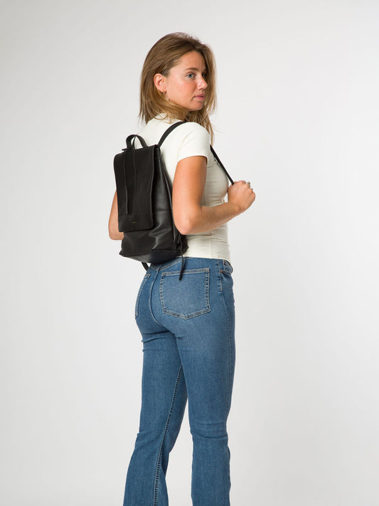 Pure Luxuries London Black Brigitte Leather Backpack image 1