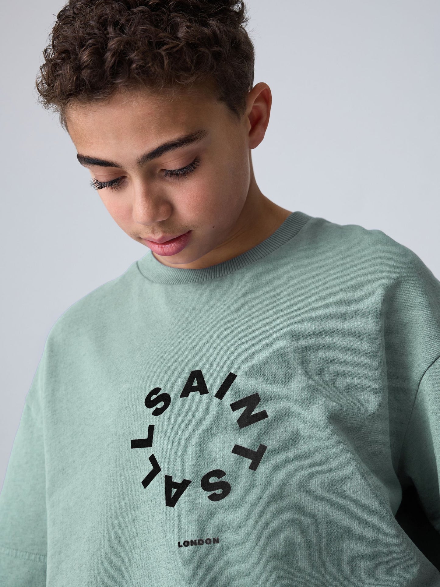 Dsiney Kidz - smALLSAINTS Green Tierra Oversized Crew Neck Logo T-Shirt image 3