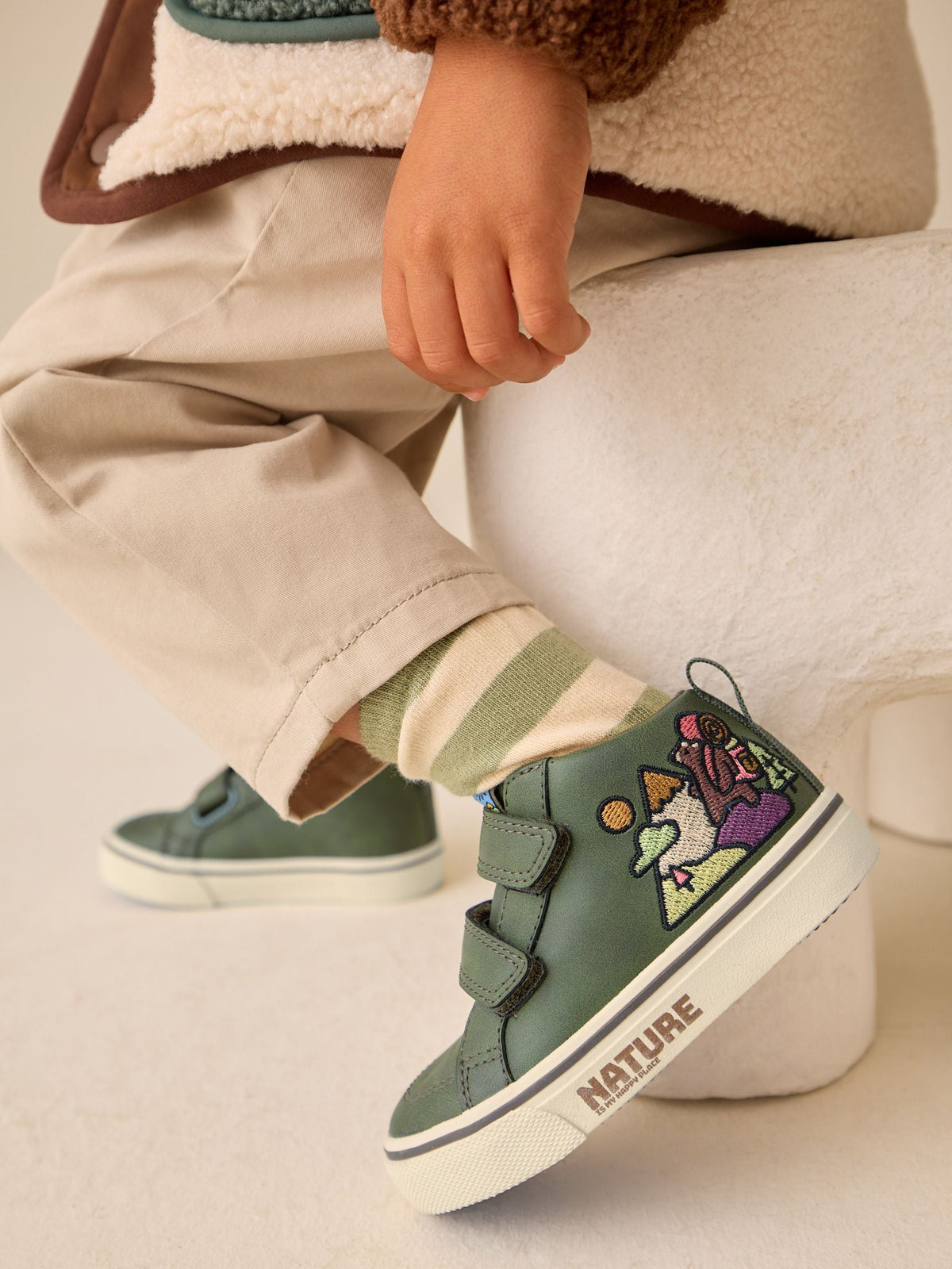 Dsiney Kidz - Green Scene Standard Fit (F) Hi-Top Touch Fastening Trainers image 3