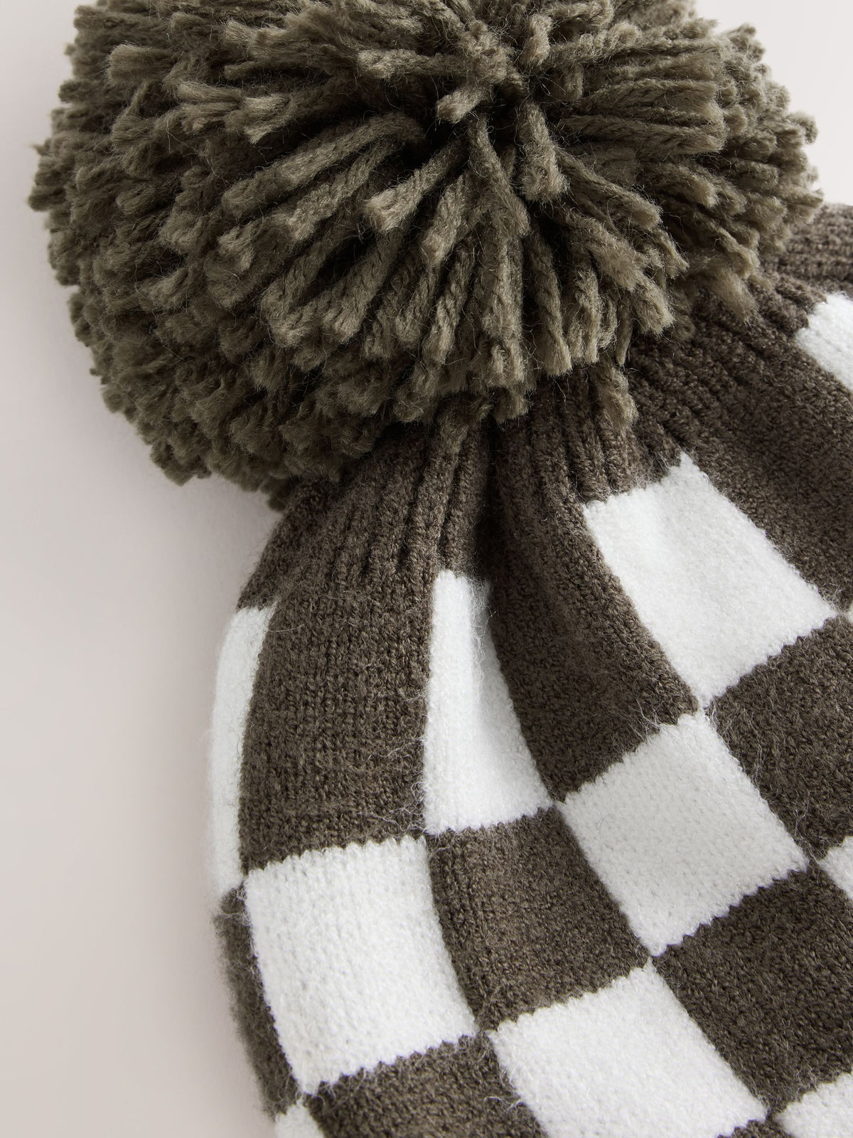 Green/Ecru Embroidered Pom Beanie (3mths-16yrs) - image 5