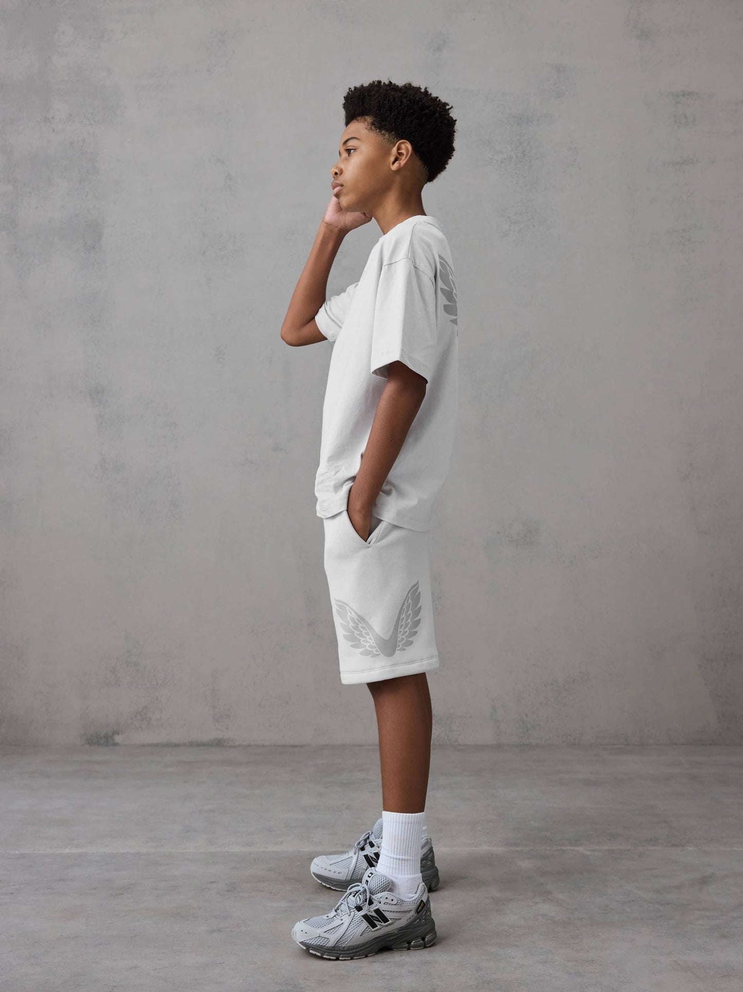 Dsiney Kidz - Castore Light Grey Oversized Top and Bermuda Shorts Set image 1