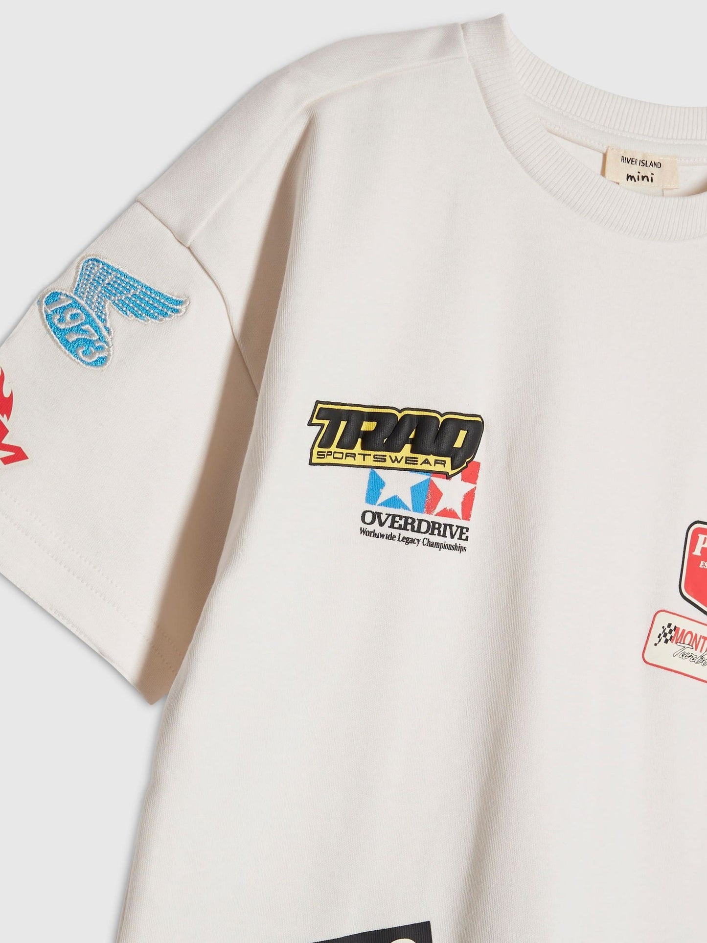 Dsiney Kidz - River Island White Oversized Badge T-Shirt & Shorts Set image 4