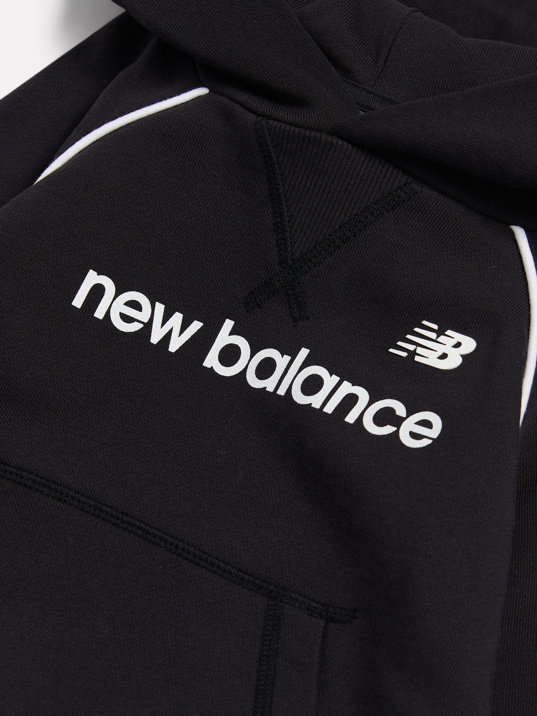 Dsiney Kidz - New Balance Black Linear Graphic French Terry Hoodie image 3